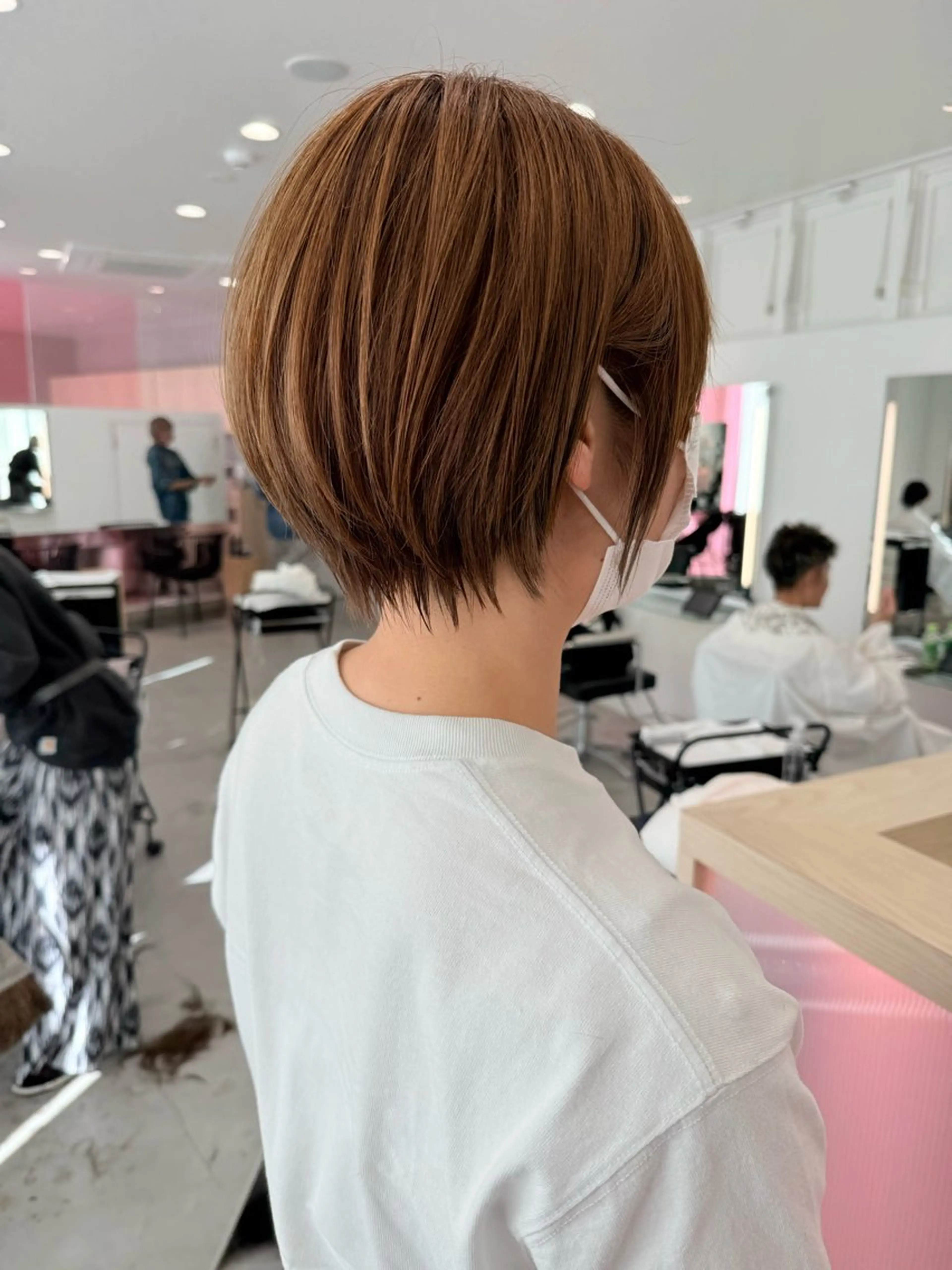 ショート カラー ブリーチ ダブルカラー ボブ 顔周りカット タンバルモリ カット ヘアカラー トリートメント 韓国/顔周り/ボブ/ ショート/大川陽太のヘアスタイル