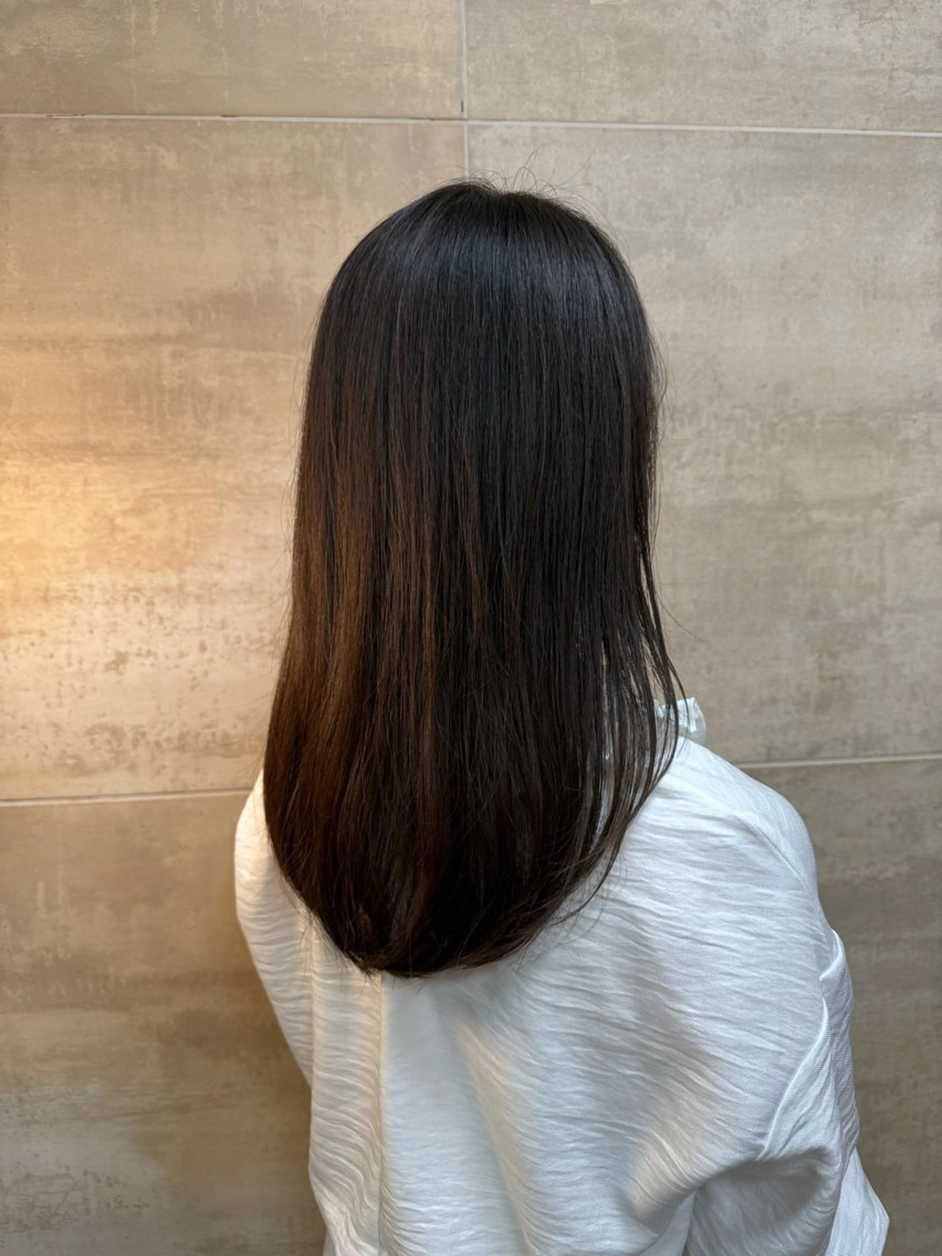 セミロング 予約停止 予約不可のヘアスタイル