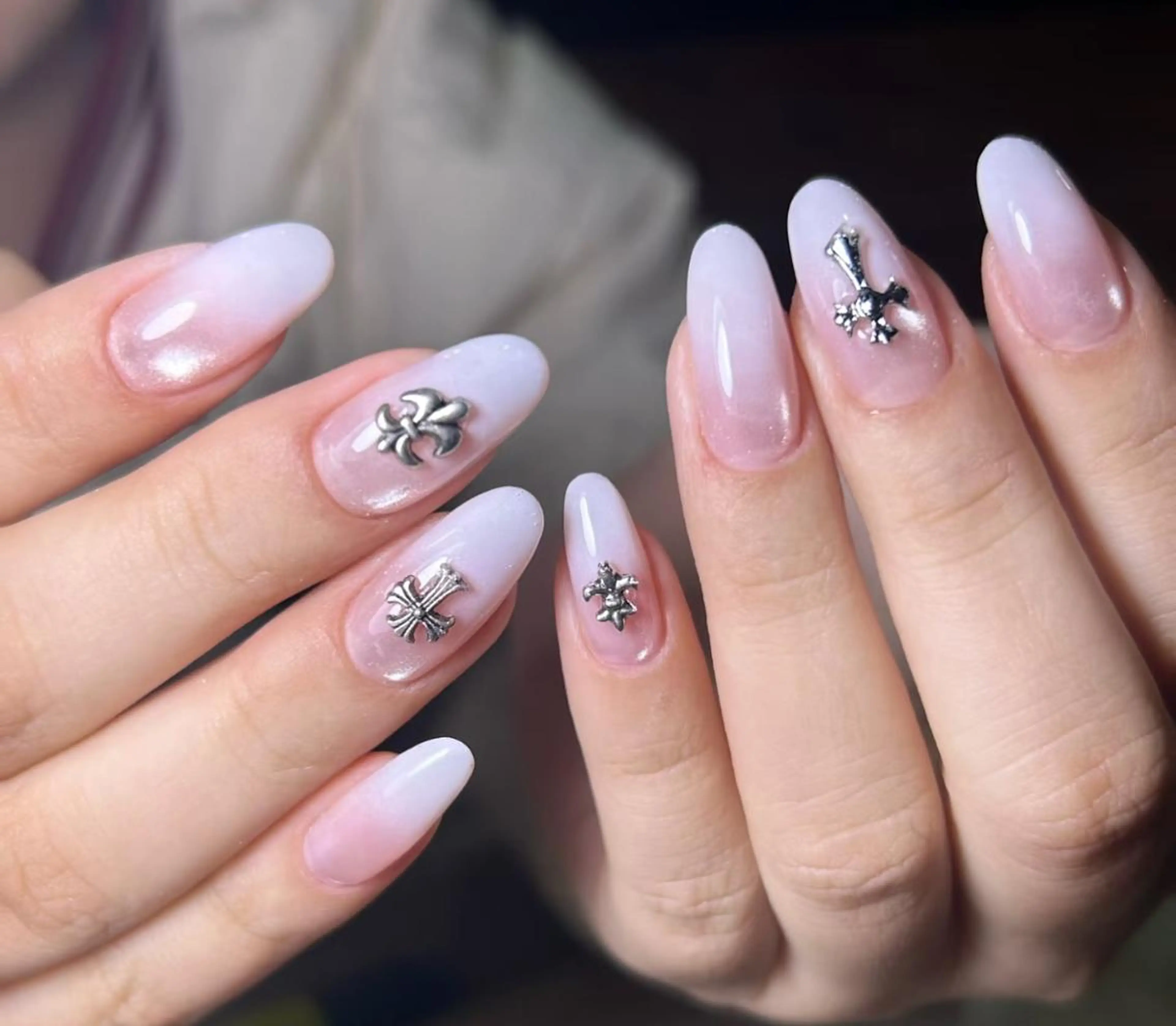 ネイル ハンドネイル 🎀 Ayaka_nailのネイルデザイン