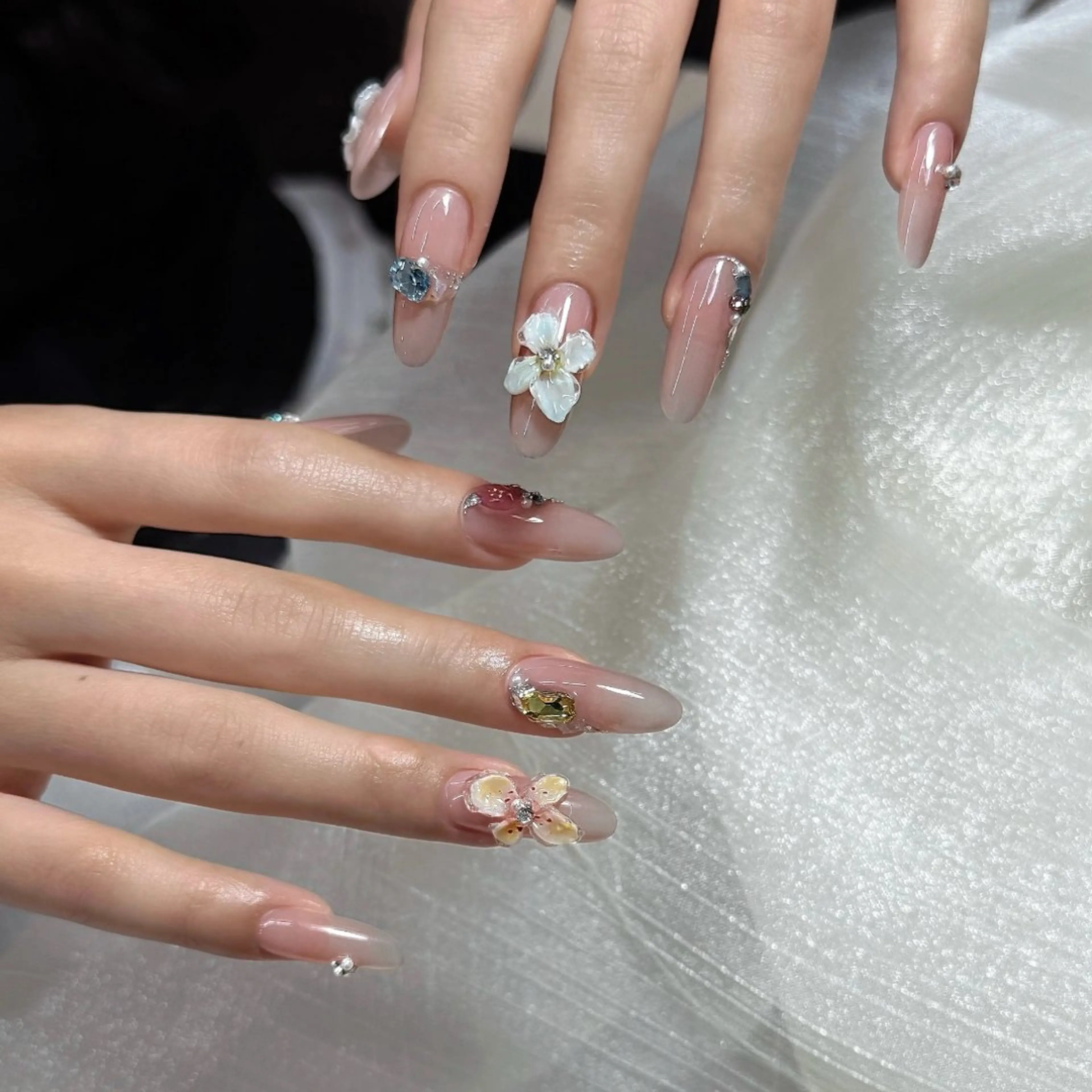 ネイル マギー ネイル🦋のネイルデザイン