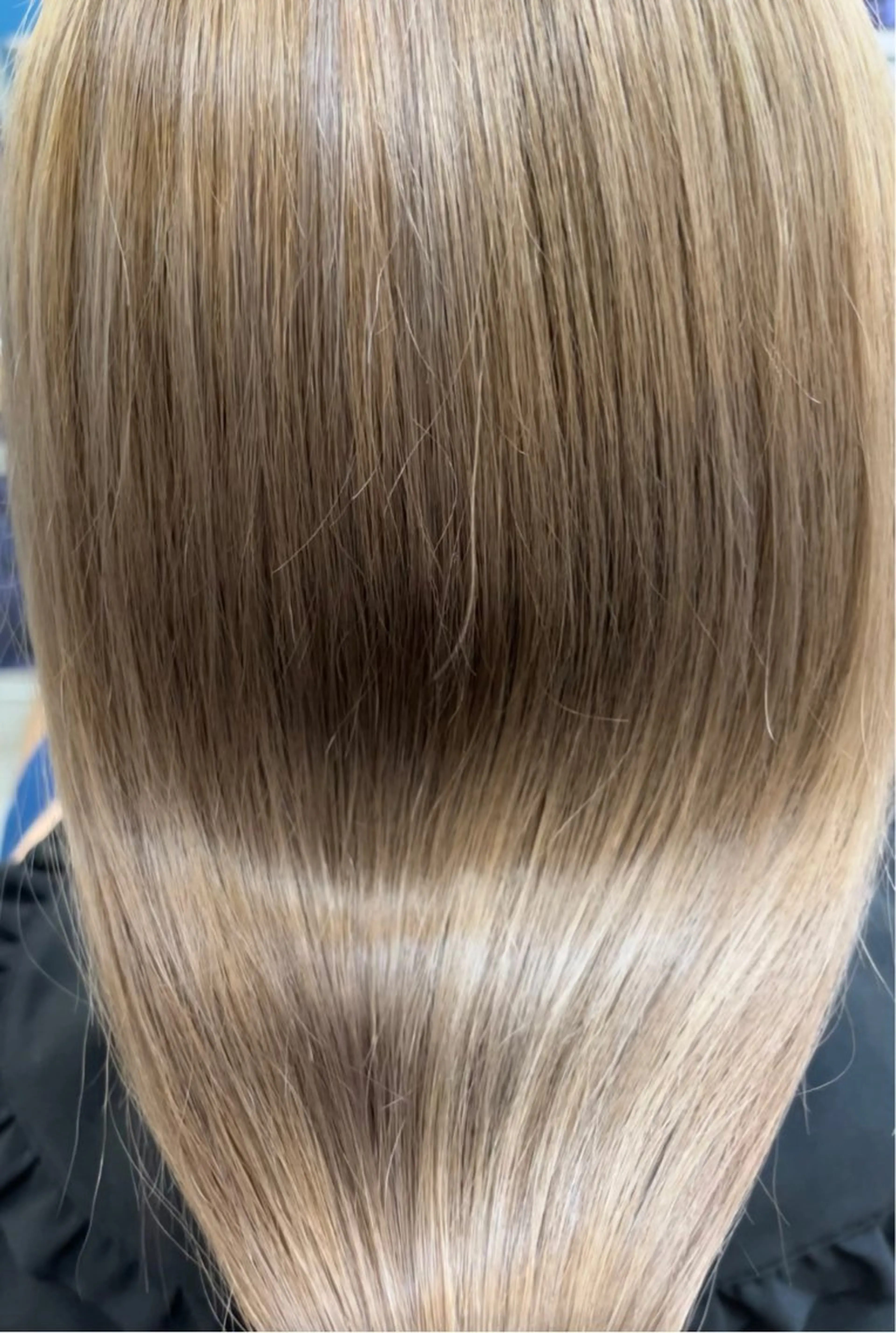 ロング カラー/アイリスト 麻優のヘアスタイル