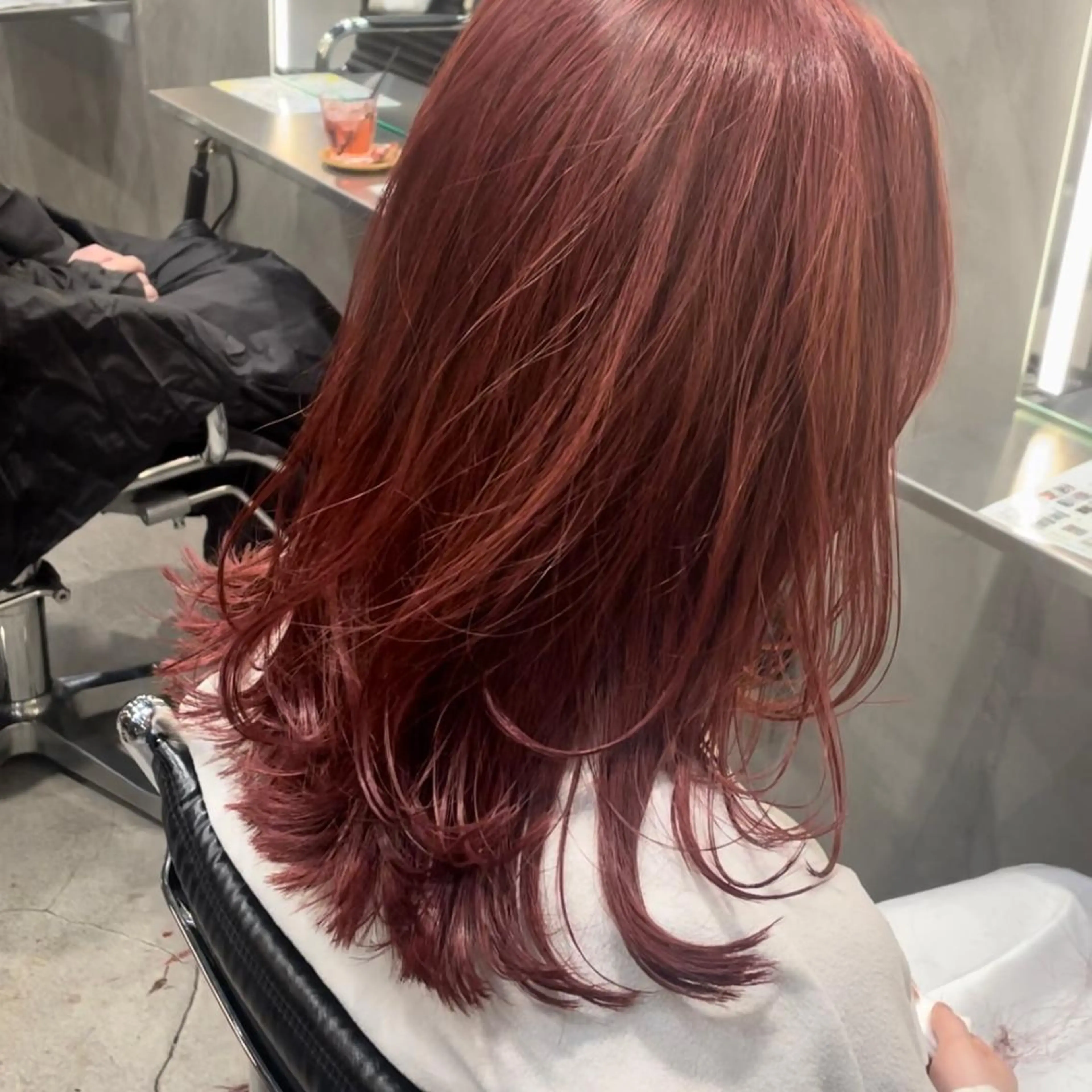 ミディアム カラー 韓国風ヘア レイヤーカット 🦋透明感カラー /ケアブリーチ🦋のヘアスタイル