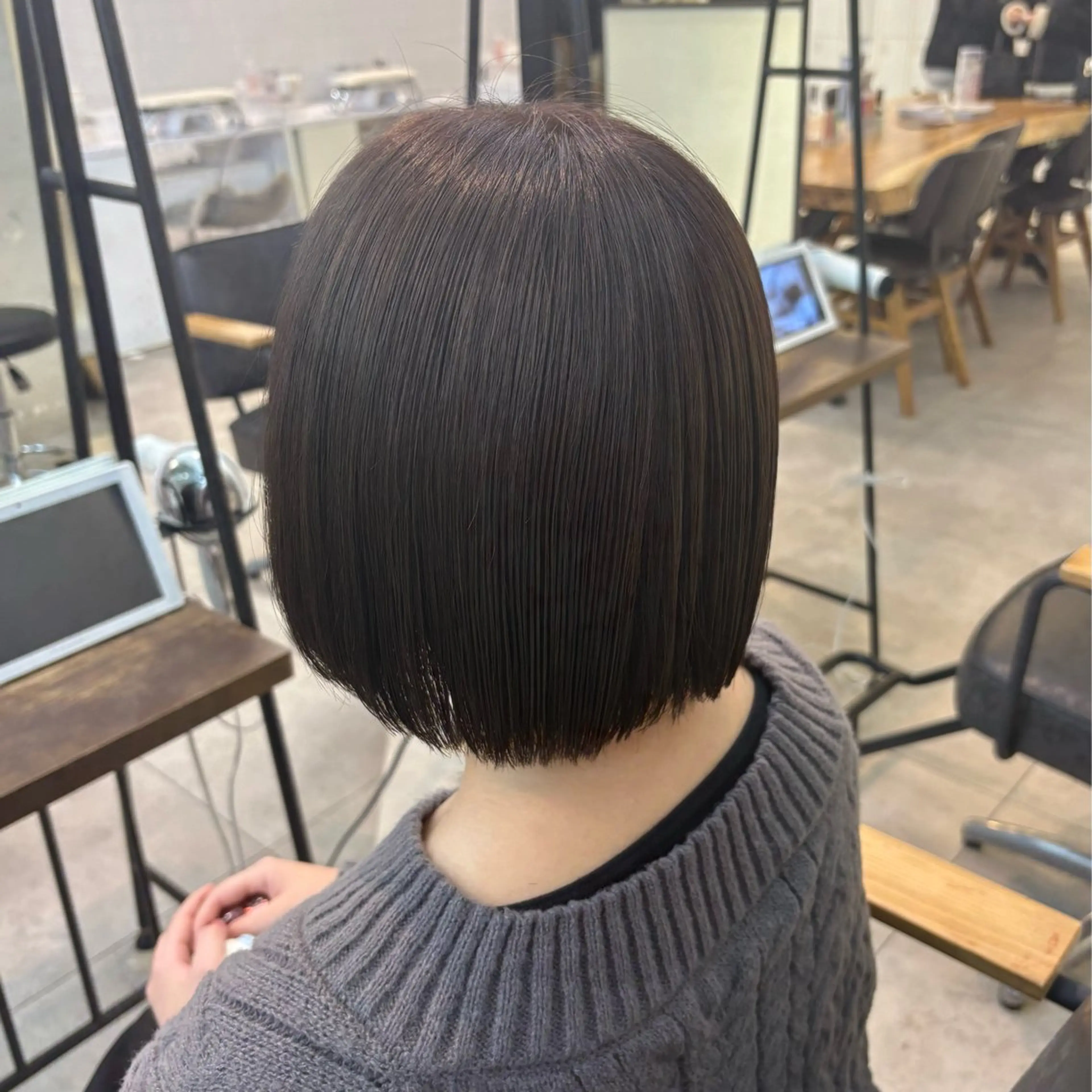ミディアム カット 透明感カラー/レイヤ ーカットりこ🤎🫧のヘアスタイル