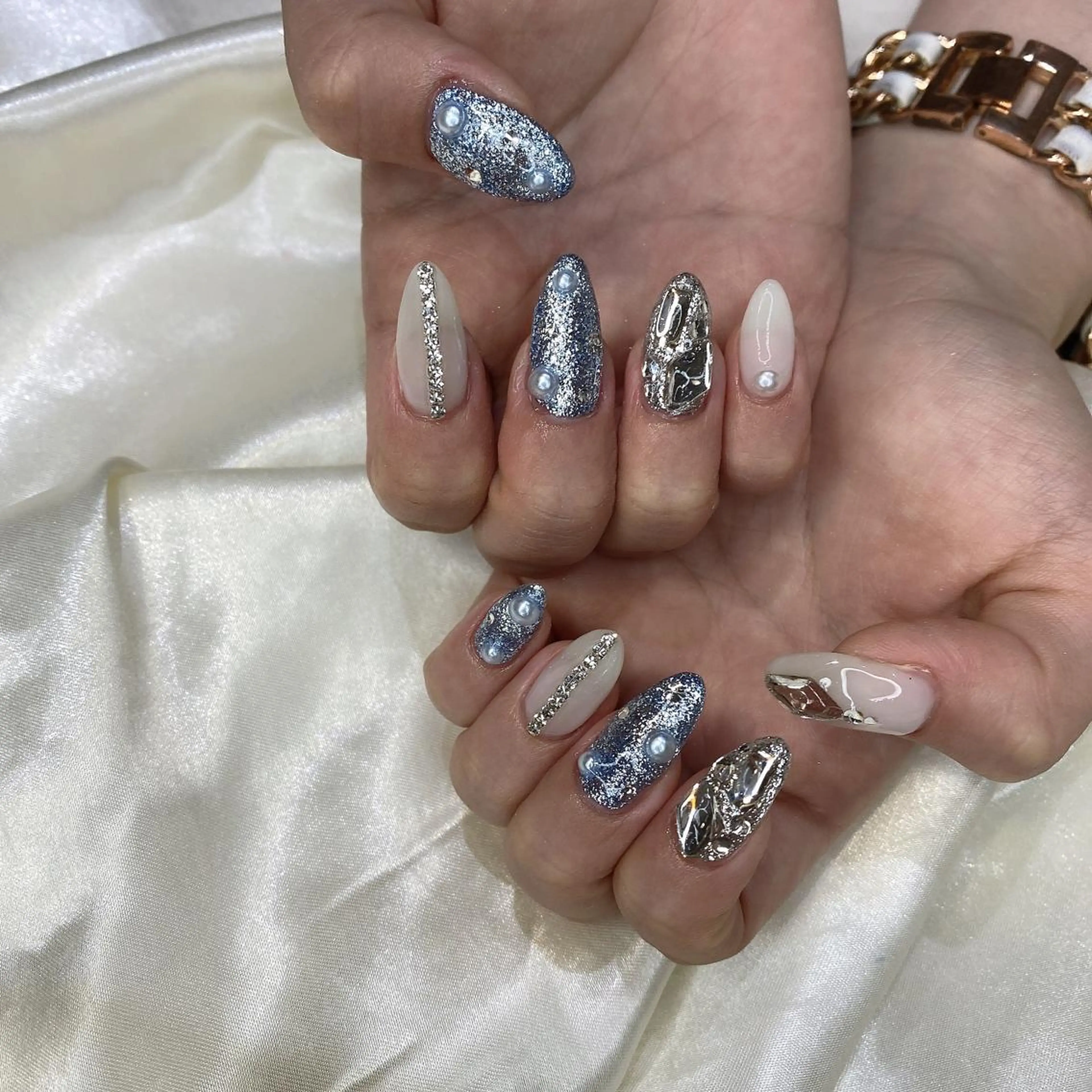 ネイル ハンドネイル 西岡 杏のネイルデザイン