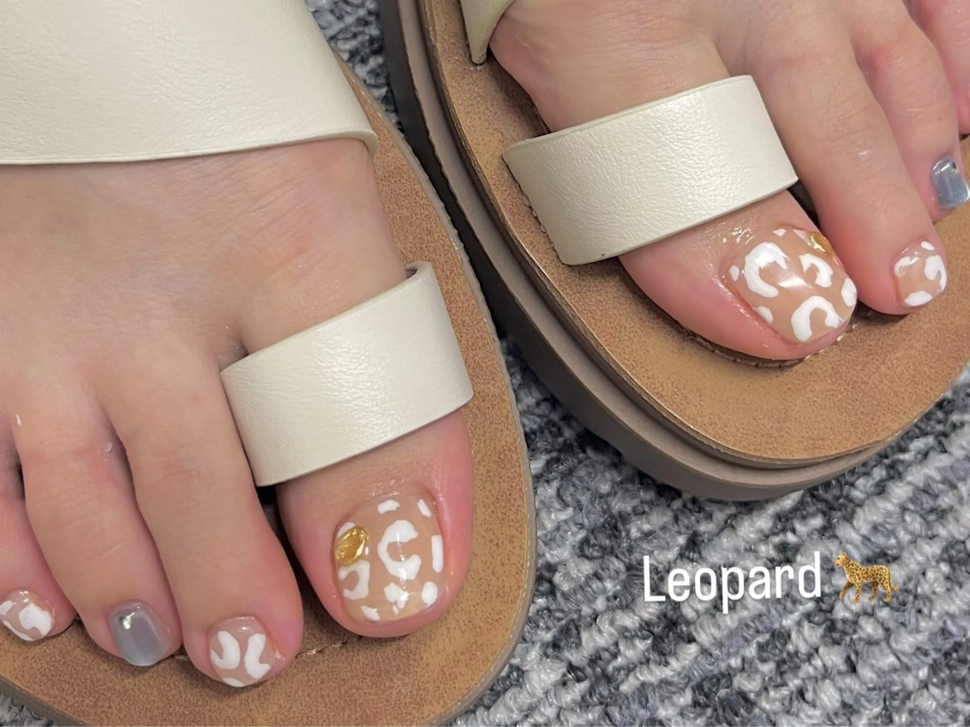 ネイル フットネイル QUEENＮA IＬ JR寺田町1分のネイルデザイン