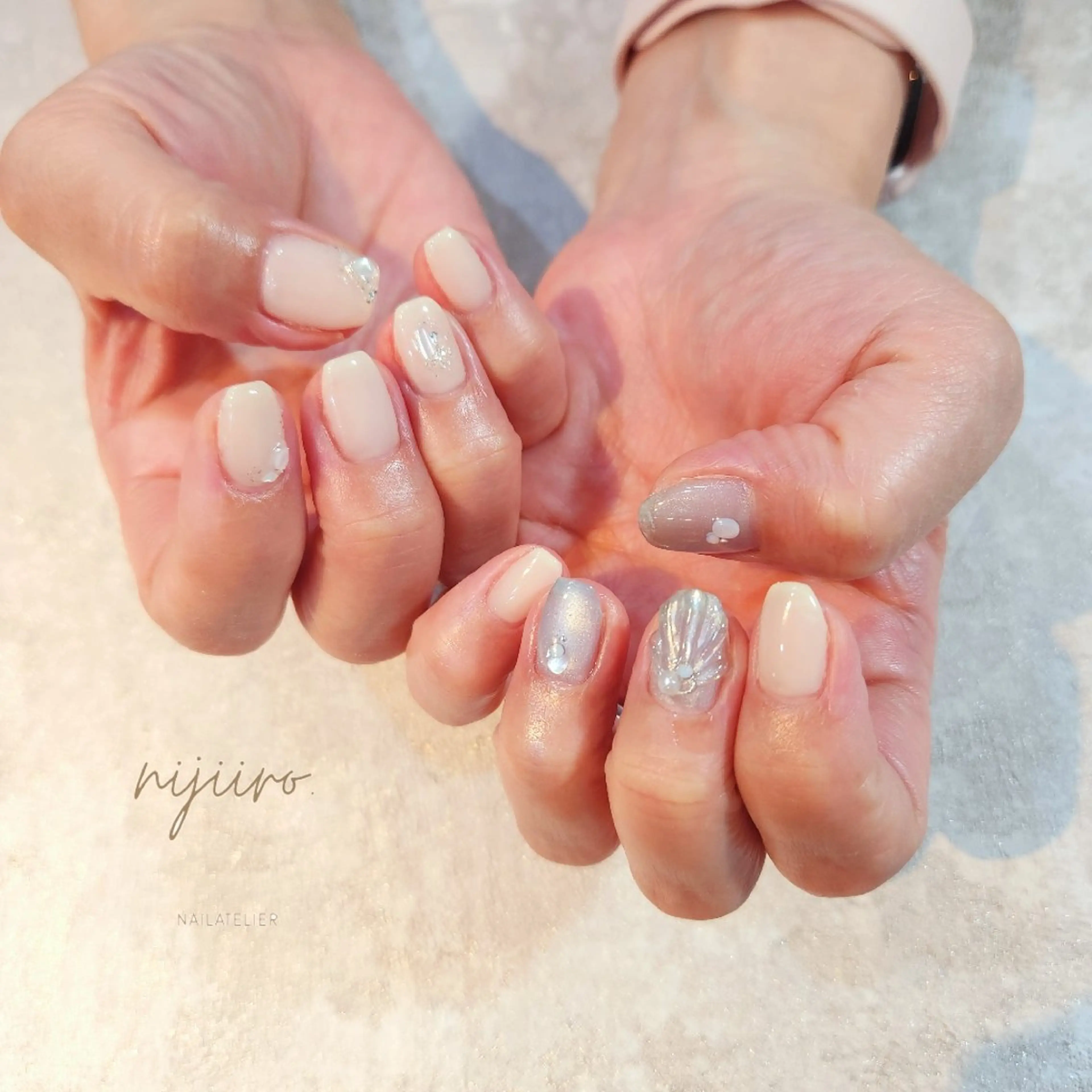 ネイル ハンドネイル nijiiro🌈 サトウのネイルデザイン