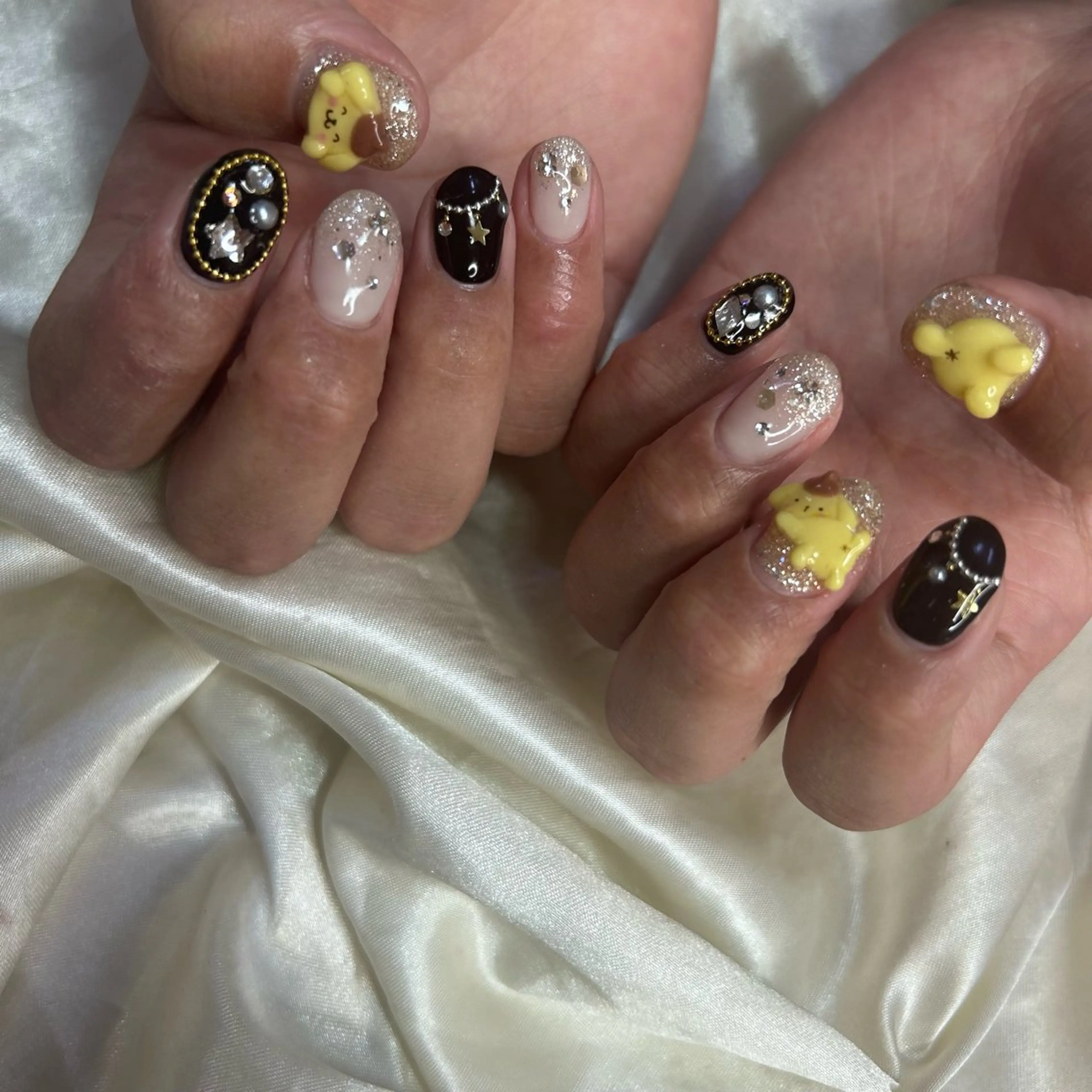 ネイル ハンドネイル 西岡 杏のネイルデザイン