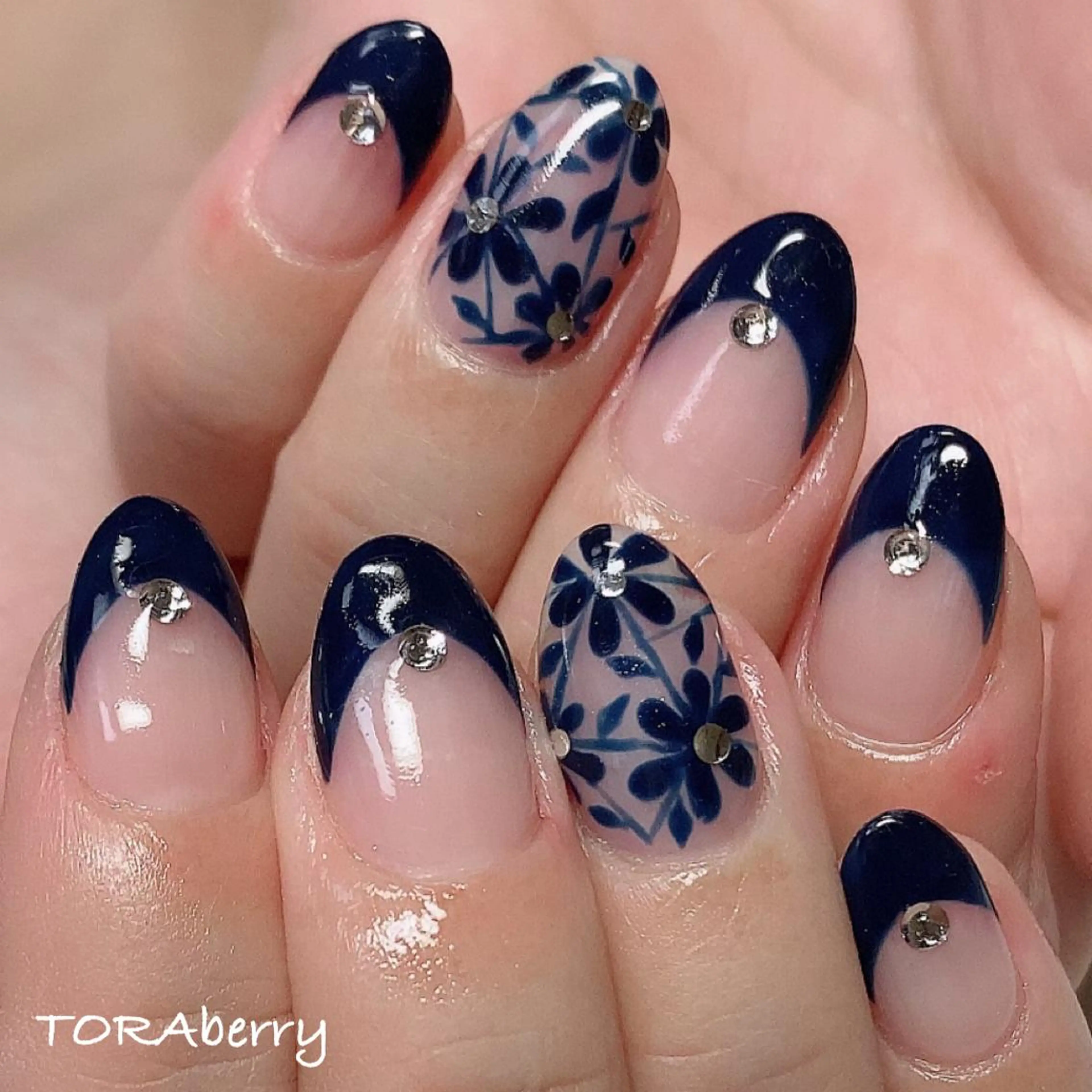 ネイル ハンドネイル ネイリスト なつみのネイルデザイン