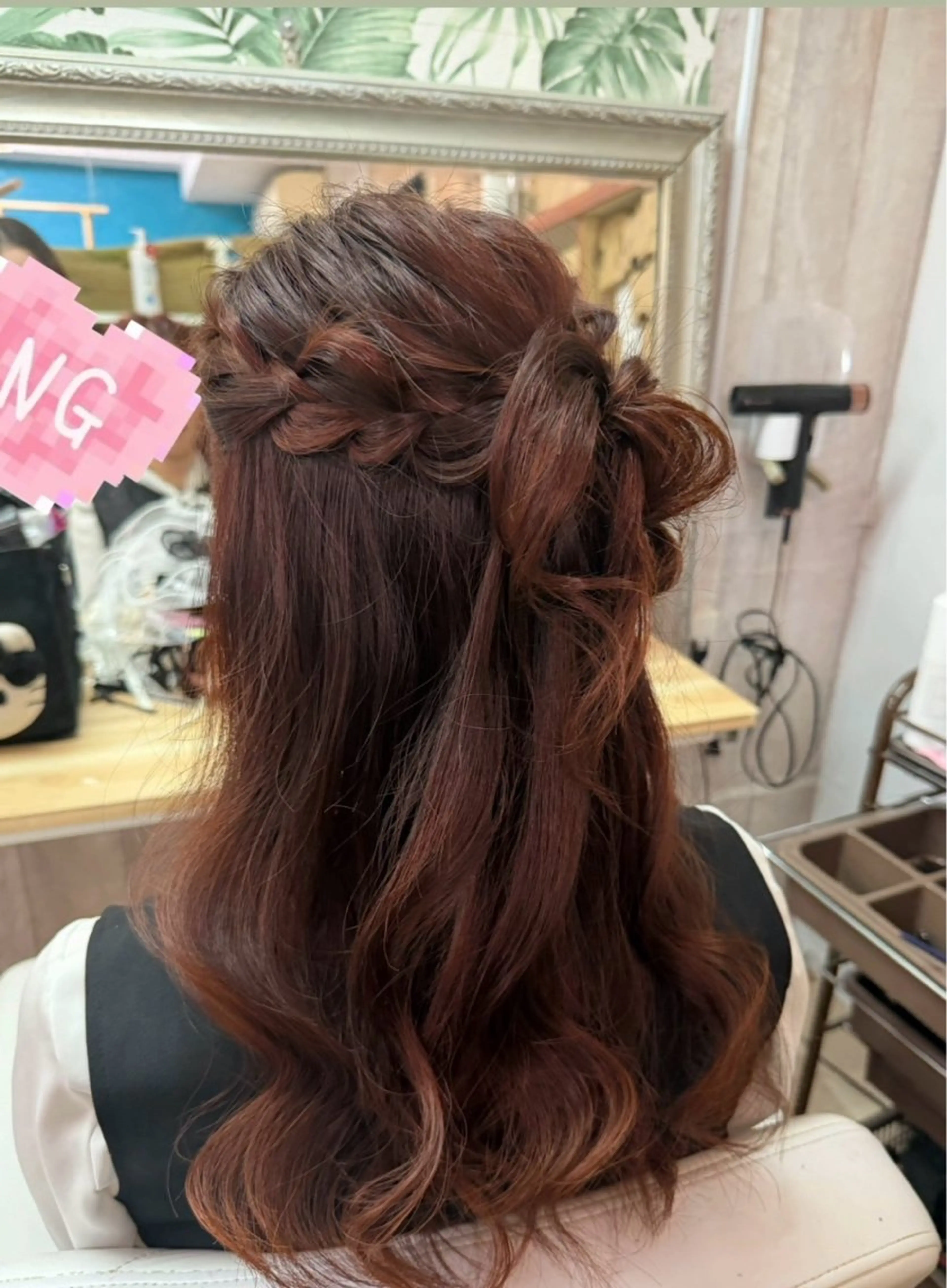 セミロング ヘアセット 川本 葵のヘアスタイル
