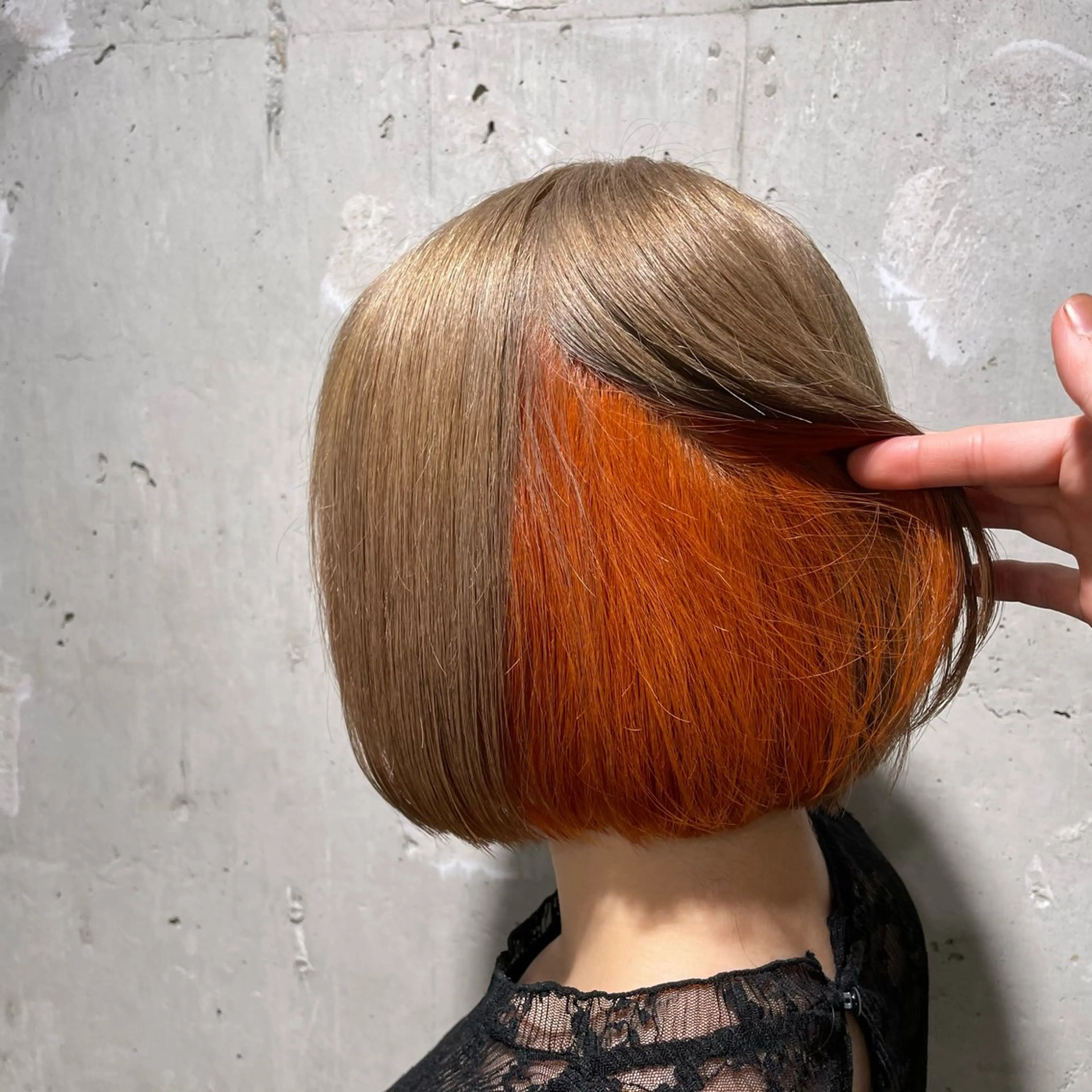 ショート カラー インナーカラー オレンジ ボブ 【縮毛矯正ブリーチ】 MANATO🌈のヘアスタイル