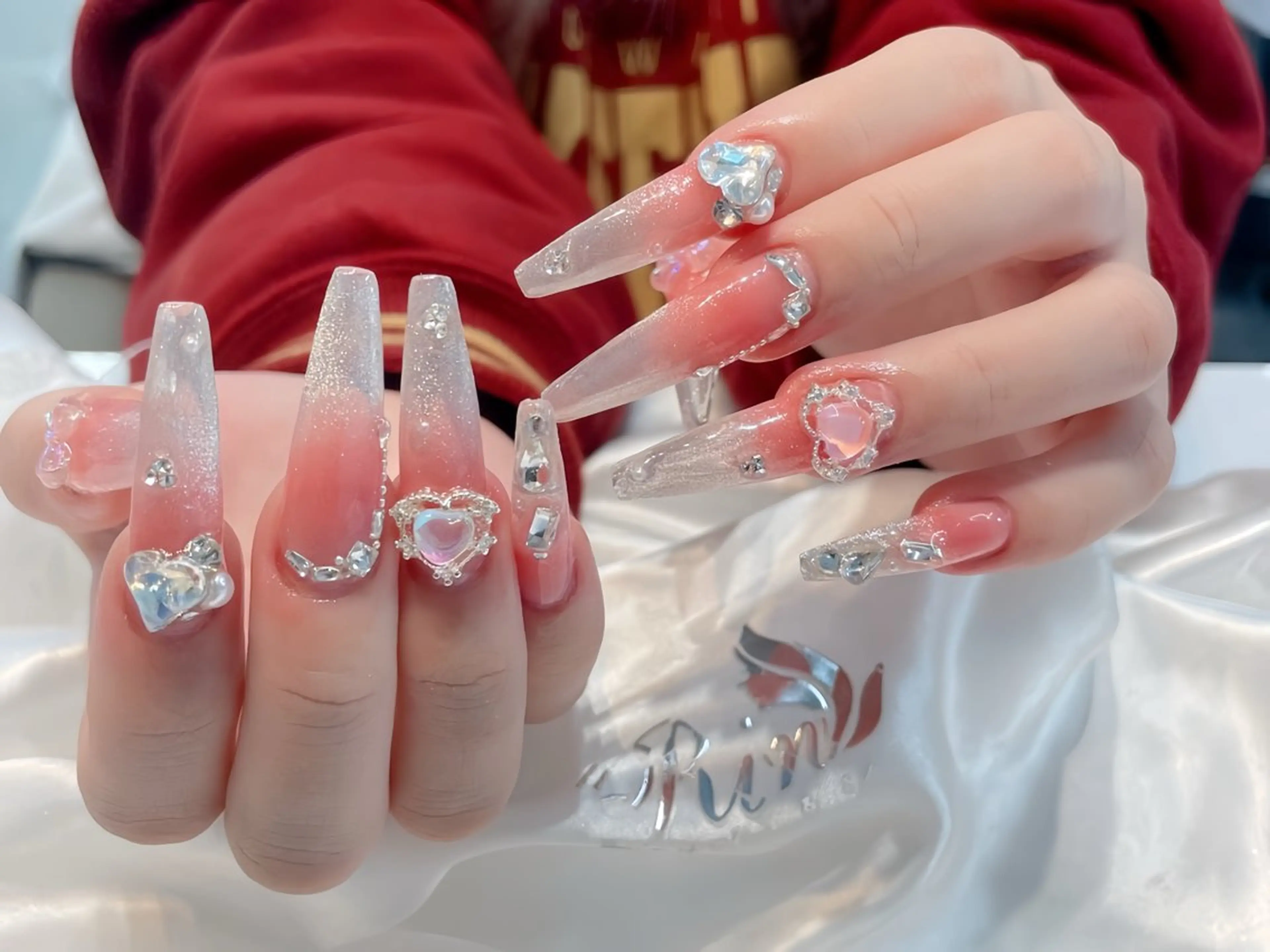 ネイル アートネイル 成人式 ロングネイル ニュアンスネイル スカルプネイル ハンドネイル Rin Nail 新大久保店のネイルデザイン