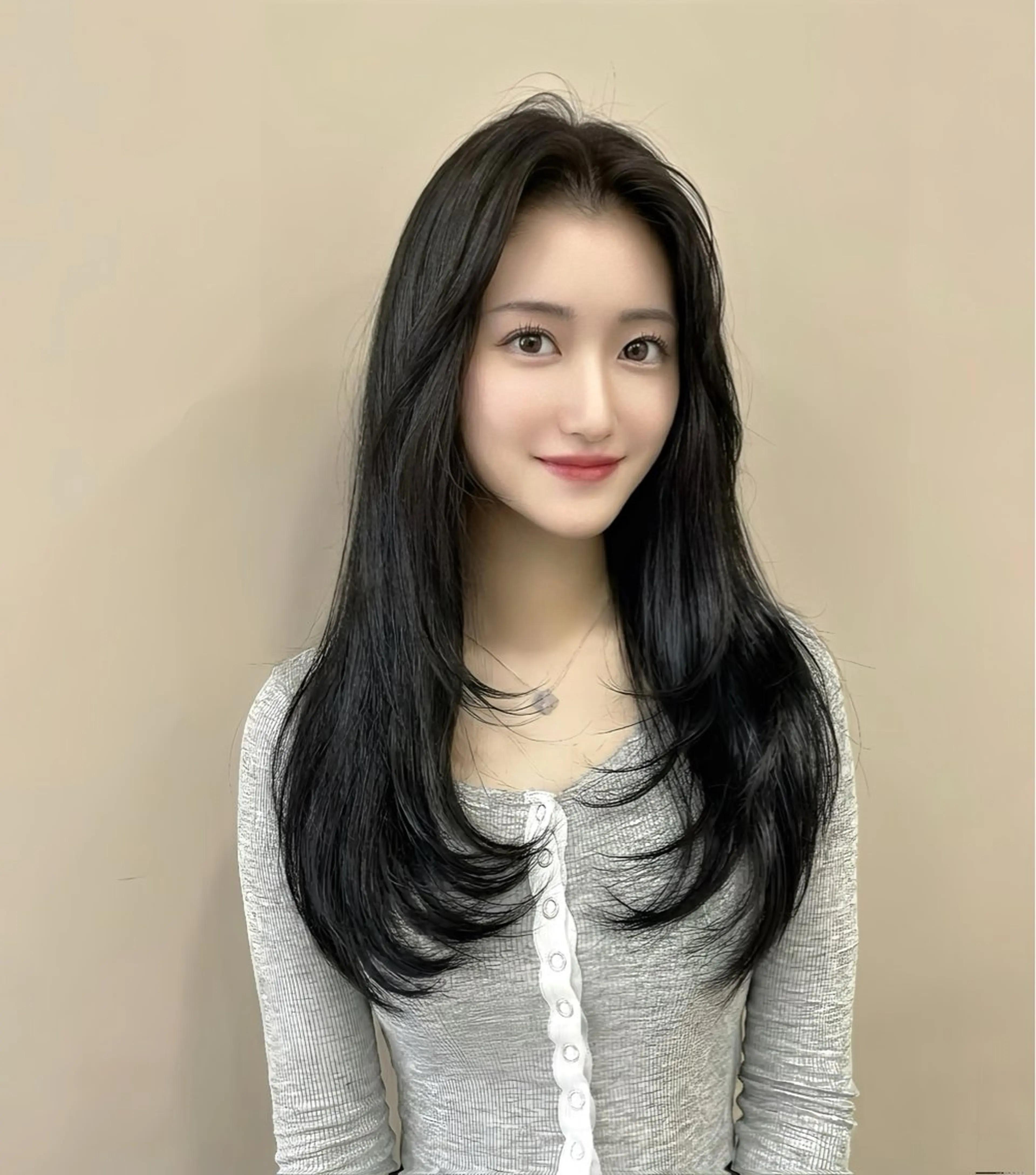 ロング カラー カット ヘアカラー トリートメント レイヤー/髪質改善 /透け感カラー/艶髪のヘアスタイル