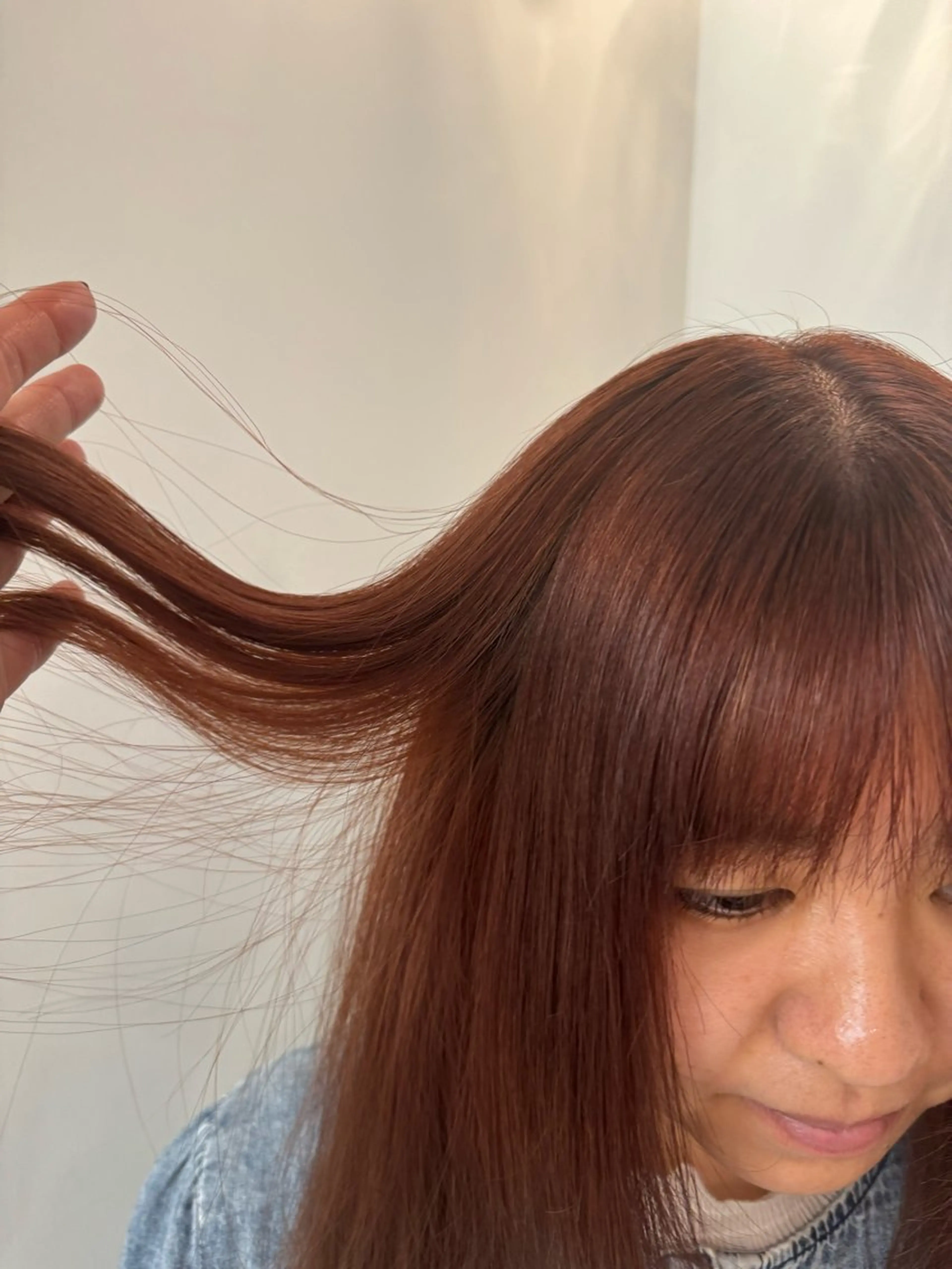 セミロング ヘアカラー ホリグチ ルナのヘアスタイル