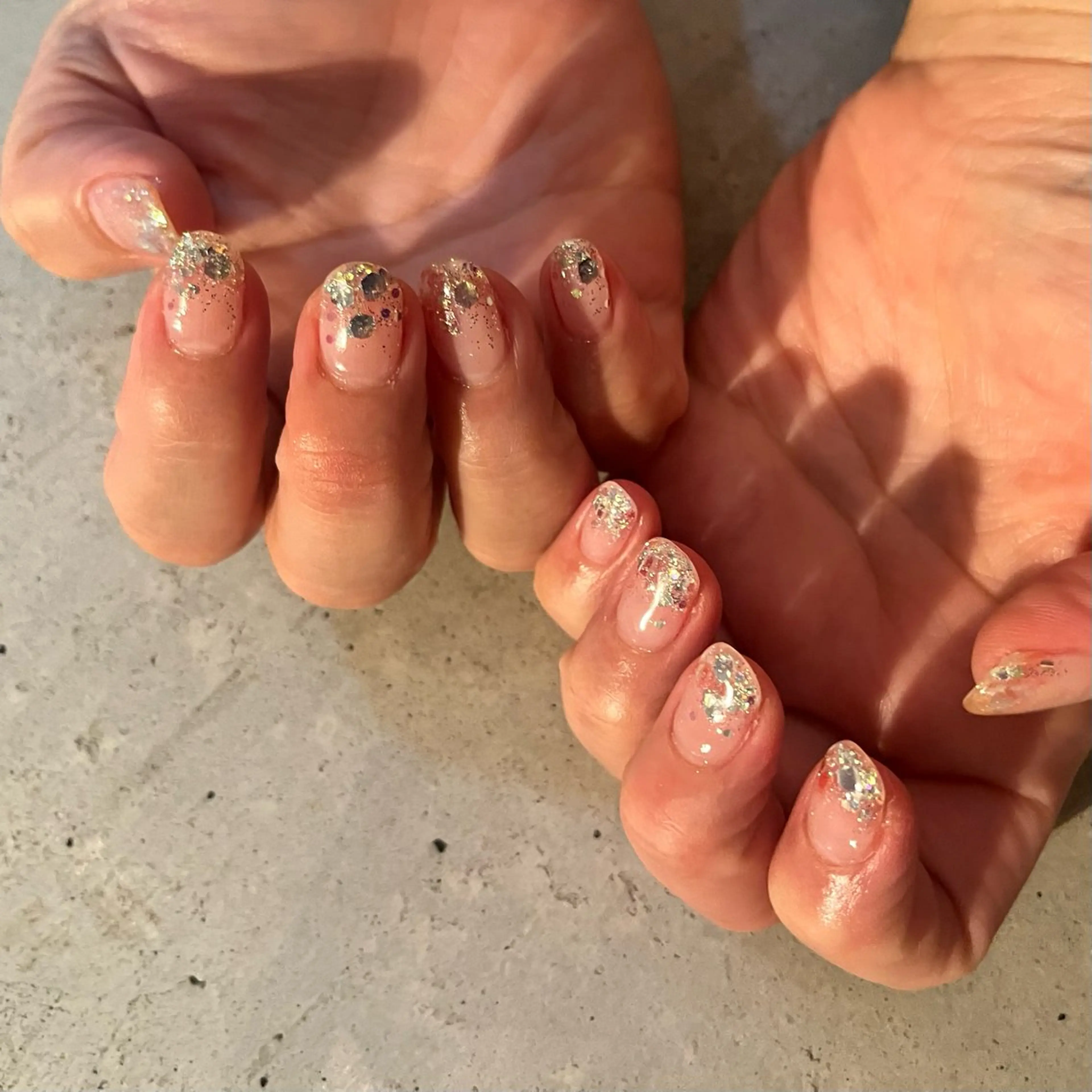 ネイル オーロラネイル キラキラネイル ラメ(グリッター) ハンドネイル DariL Ayaのネイルデザイン