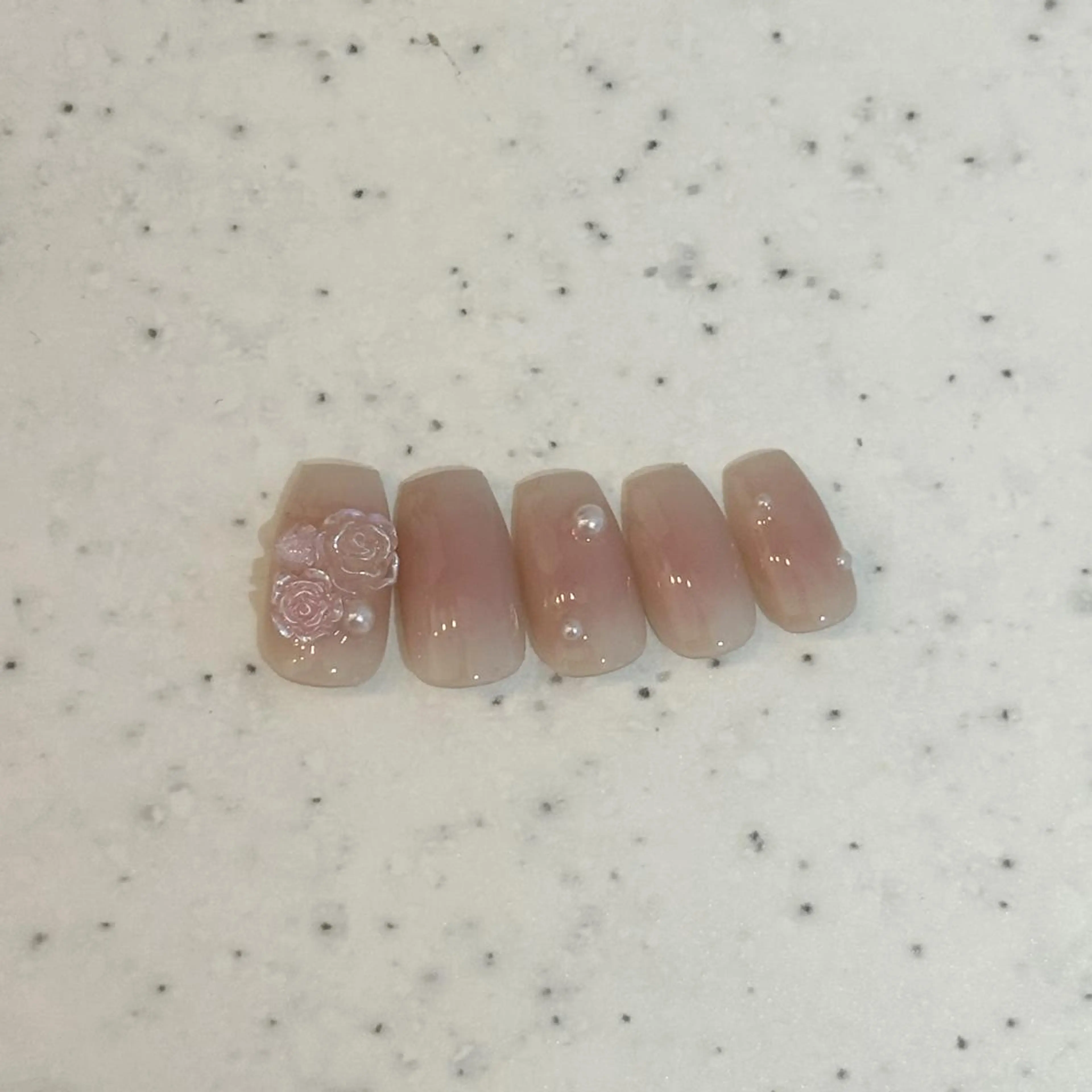 ネイル Chisato チサトのネイルデザイン