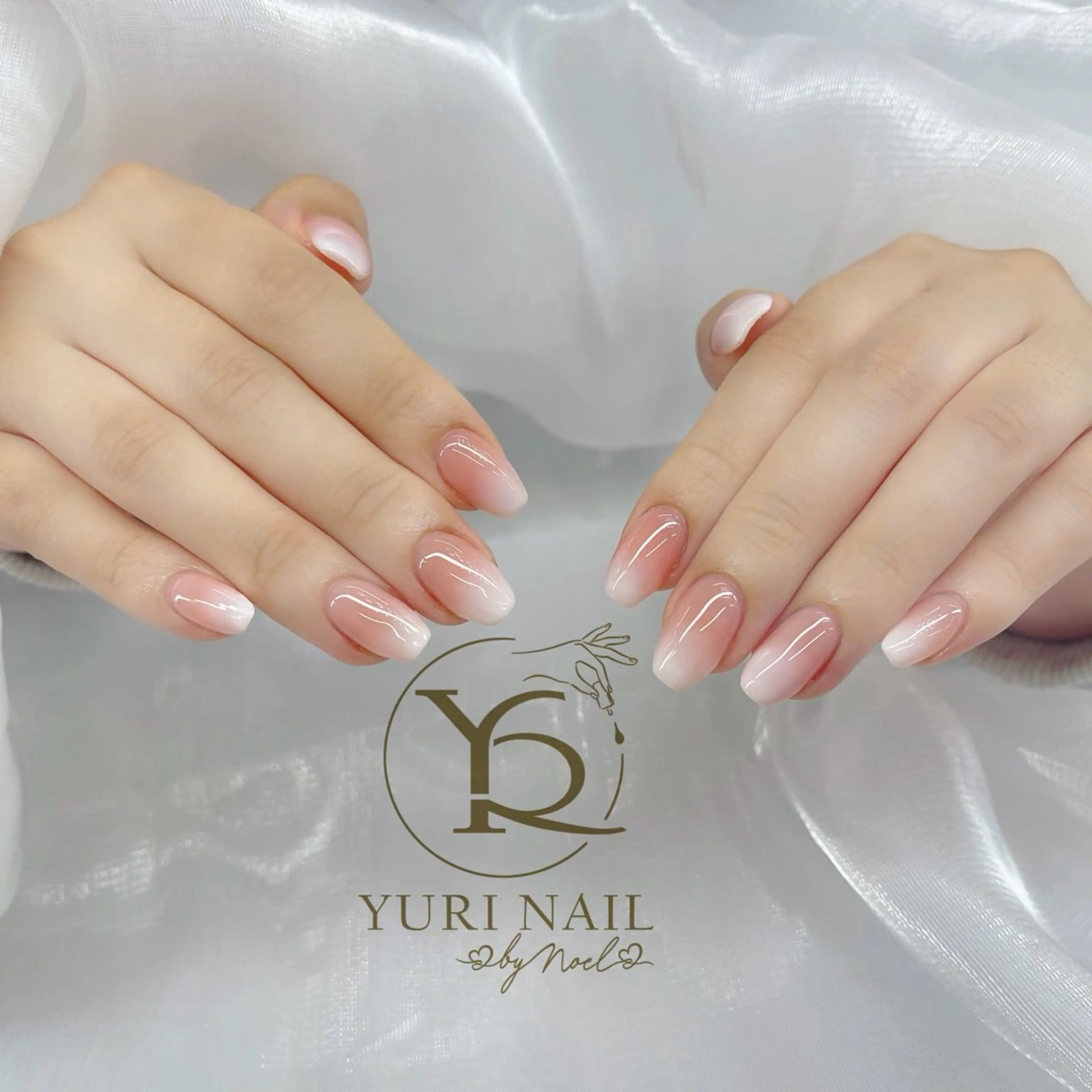 ネイル ハンドネイル フットネイル ハンドケア YURI Nail NARITAのネイルデザイン