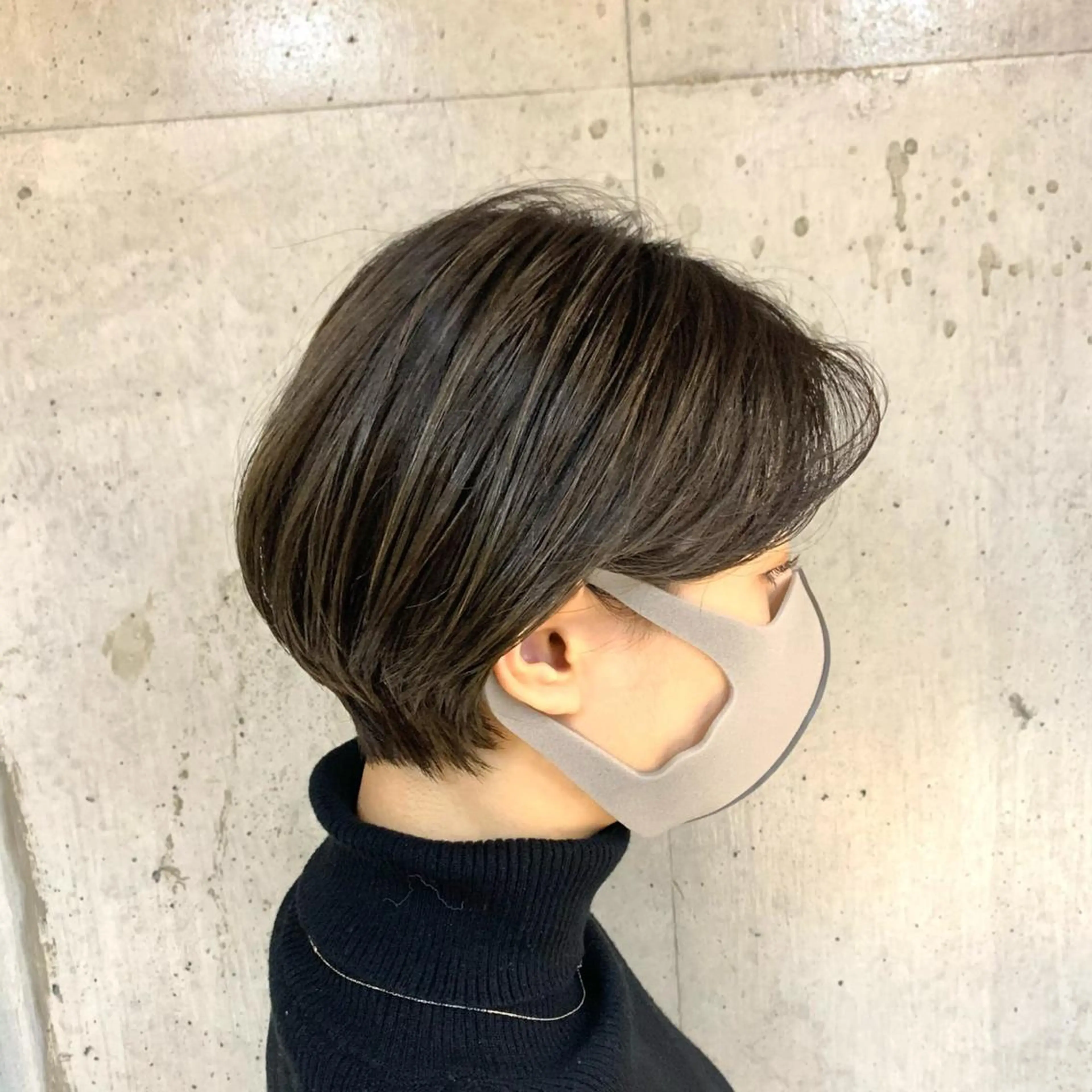 ショート カラー ショートボブ アッシュ ベージュカラー ブリーチ ケアブリーチ コバヤシ リョウのヘアスタイル