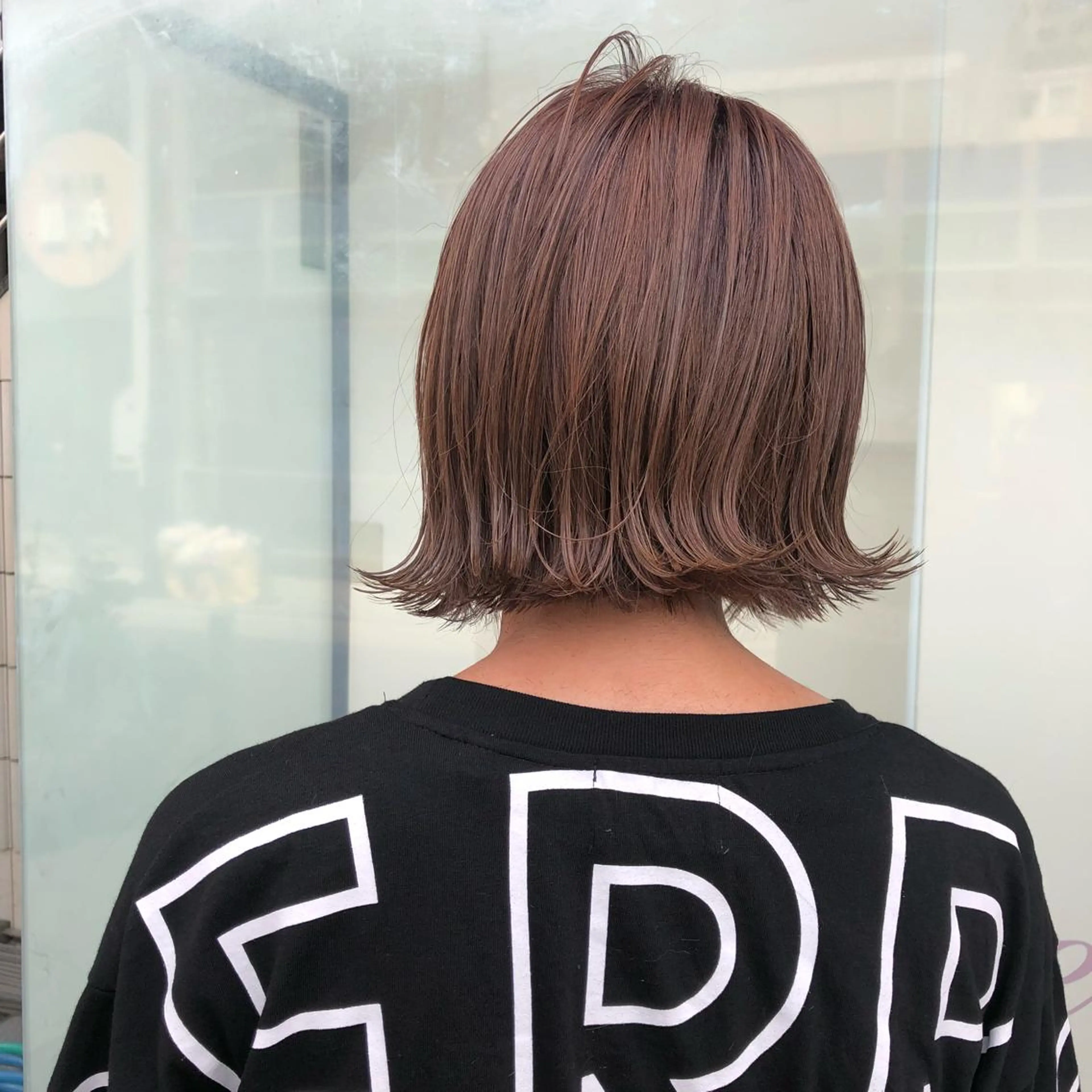 ショート カラー 相川 愛実のヘアスタイル
