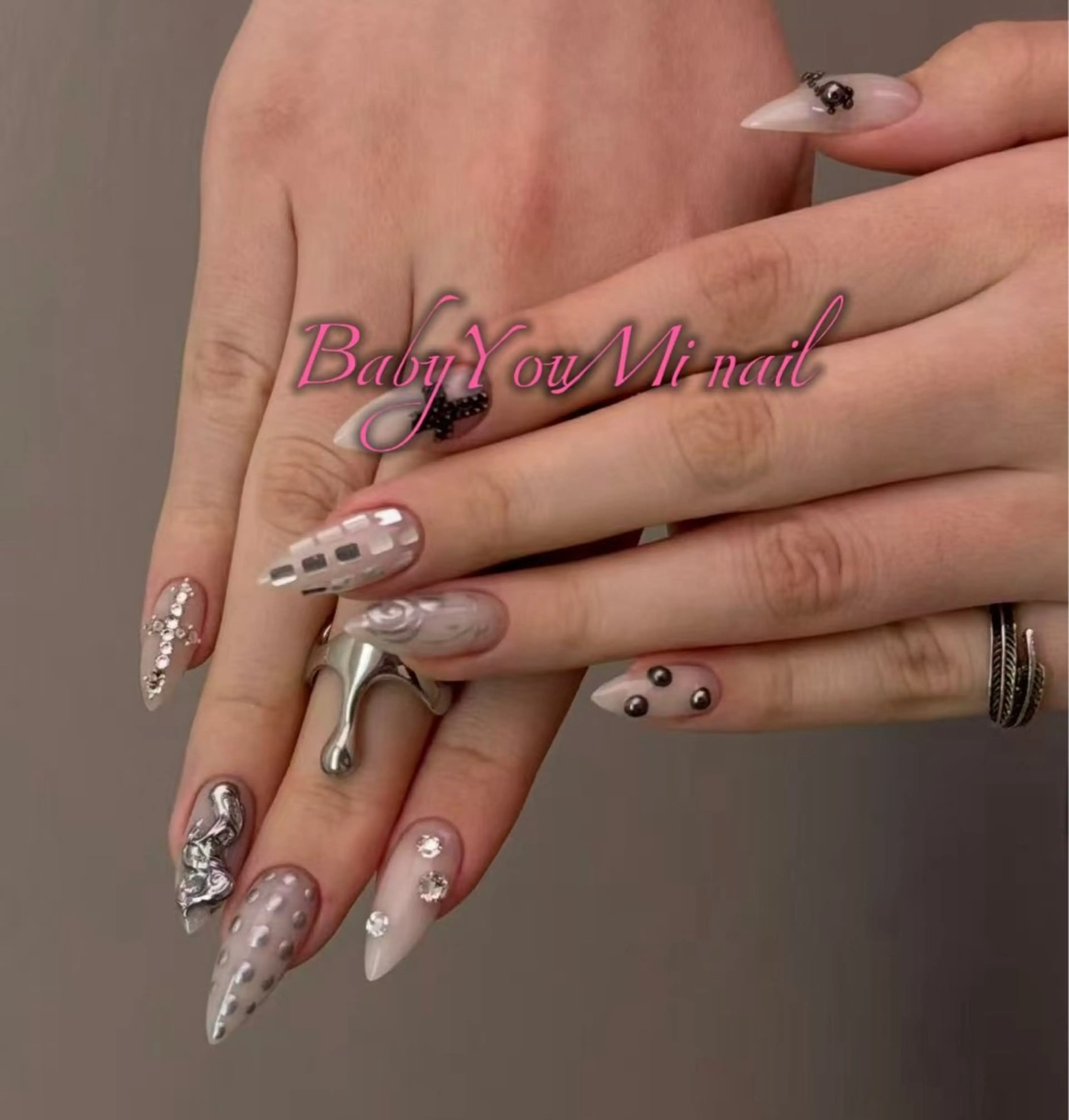 ネイル オーロラネイル チークネイル 成人式 フットネイル フレンチネイル ハンドネイル BabyYouMi nailのネイルデザイン