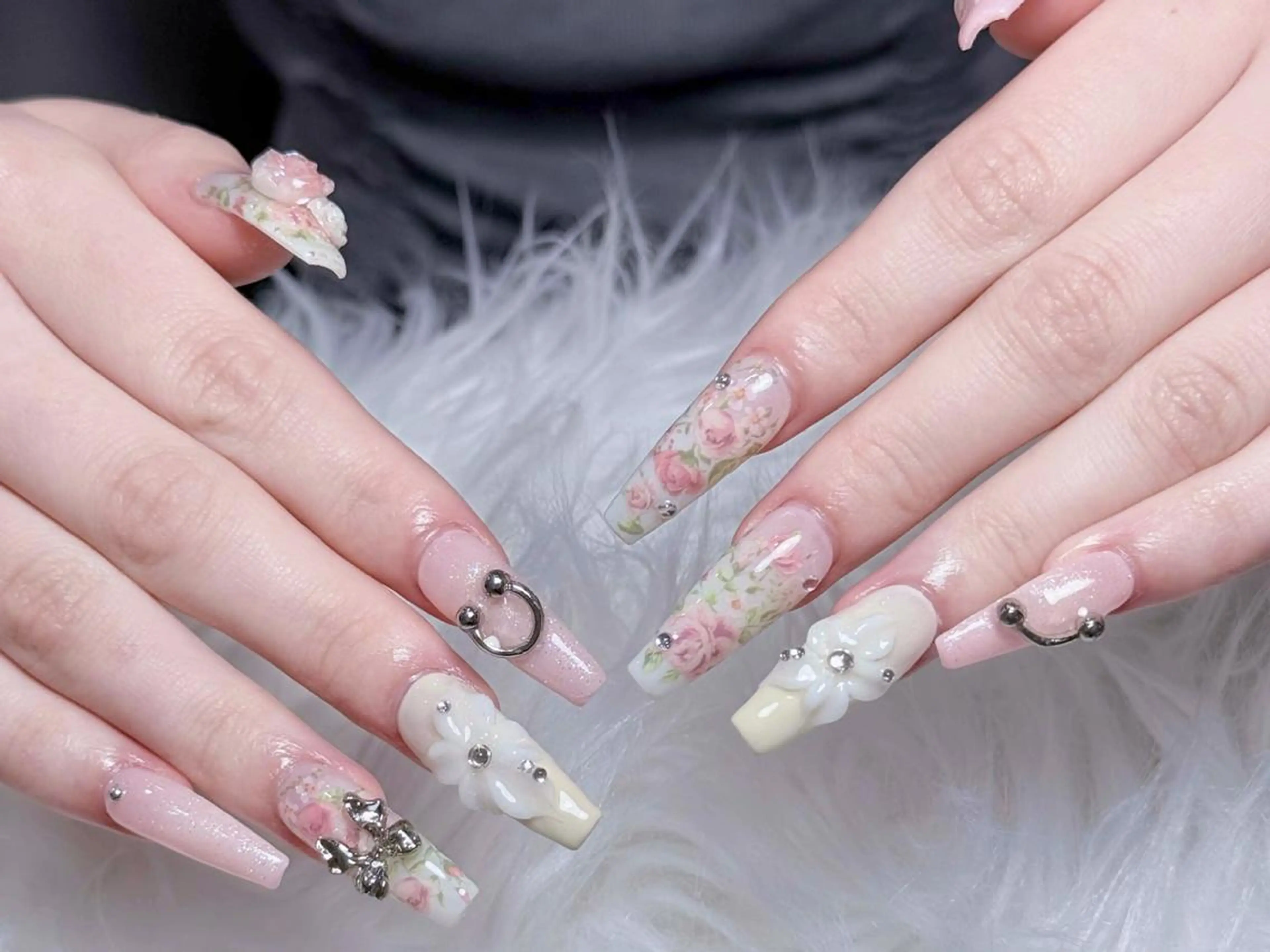 ネイル オーロラネイル 長さ出し フットネイル フレンチネイル ジェルネイル ハンドネイル YUNA Belle Nail 池袋のネイルデザイン