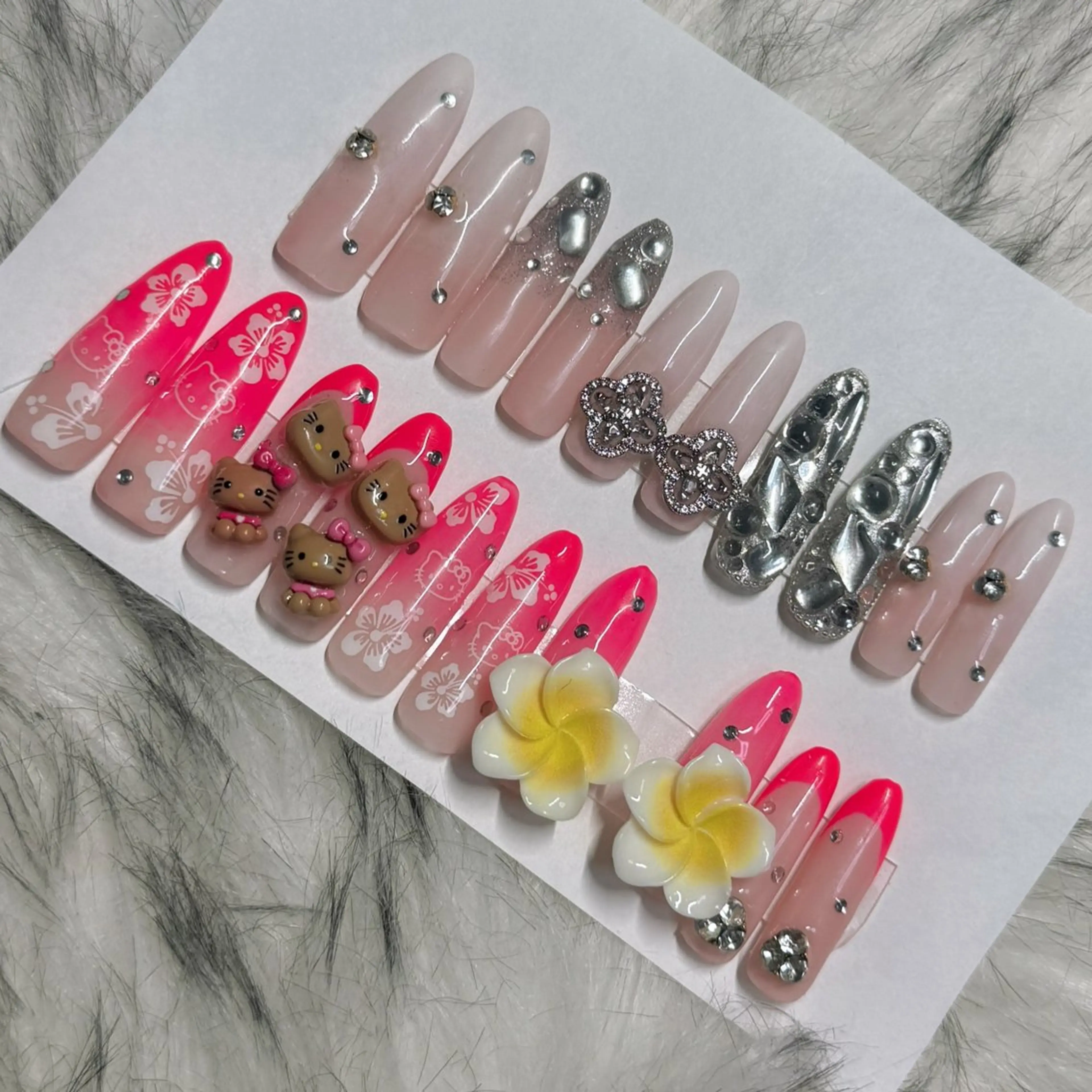 ロング ハンドネイル mao .のネイルデザイン