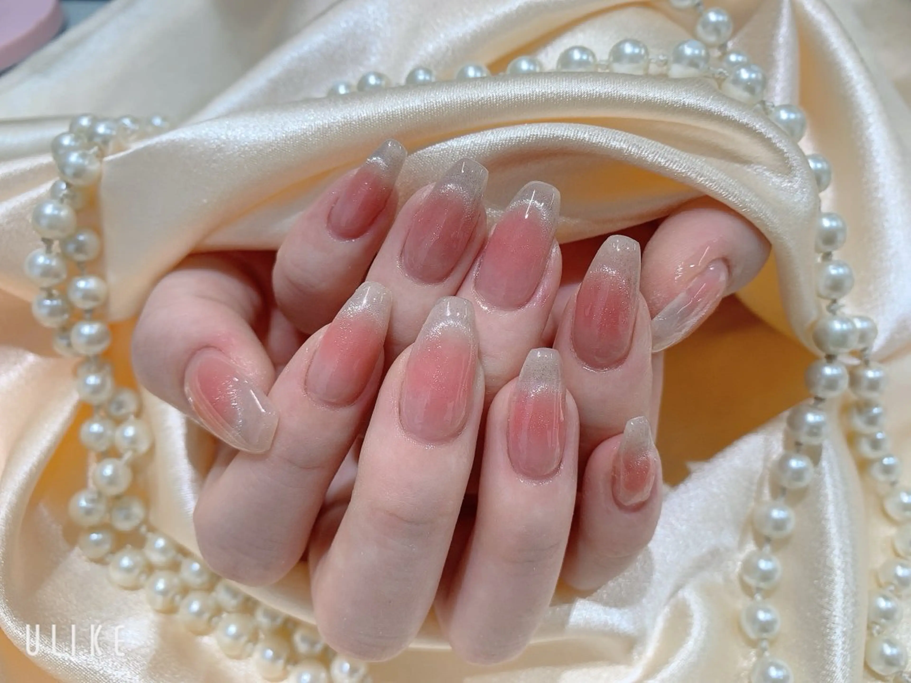 ネイル ネイルサロンAiri 長さ出し·シンプルのネイルデザイン