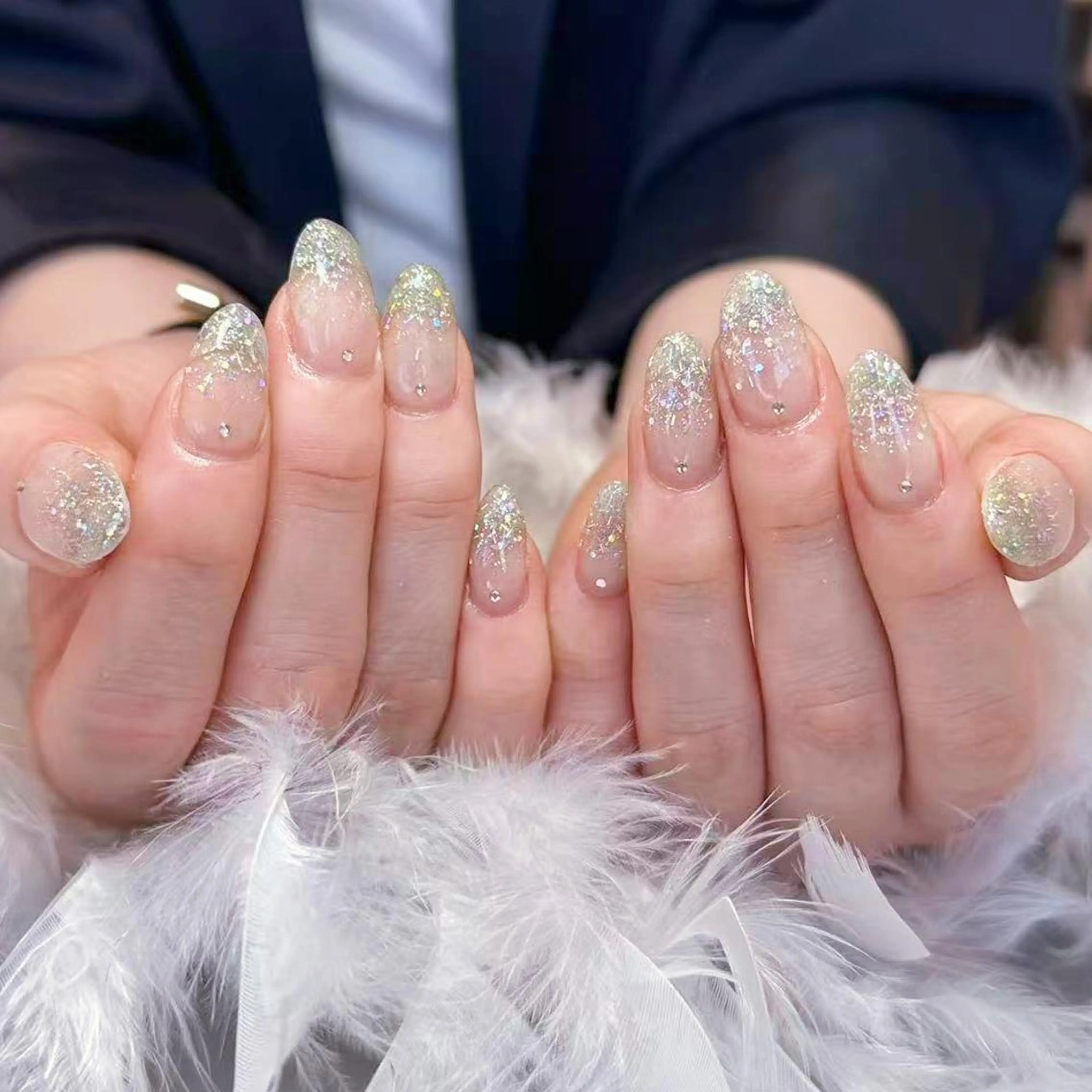 Hand【ラメグラデーション+スートン10粒】★オフ無料★の写真