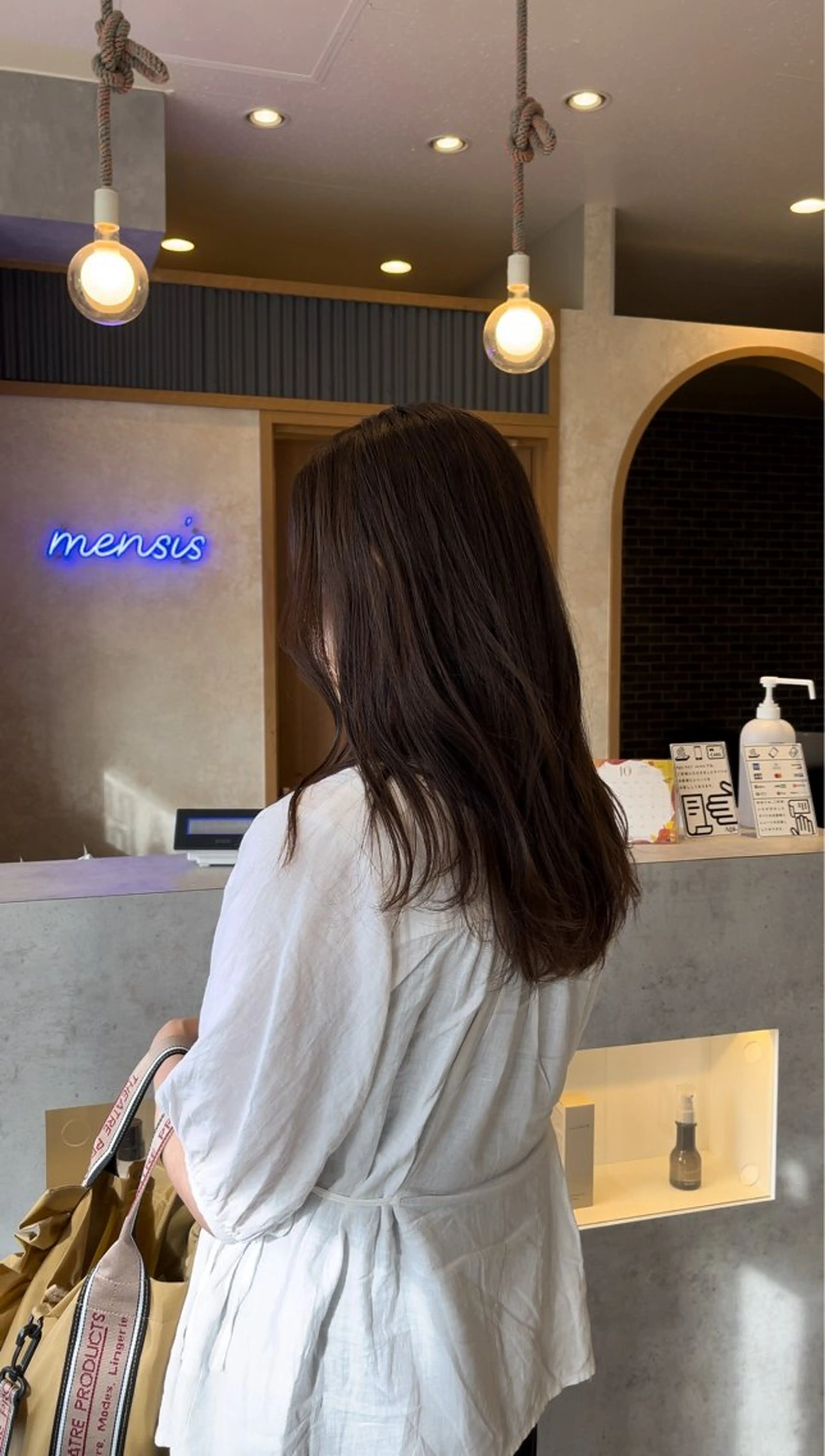 セミロング ボブ くびれヘア 髪質改善 韓国風ヘア レイヤーカット カット ヘアカラー トリートメント 髪質改善／レイヤー／ 🐈Yokotaのヘアスタイル