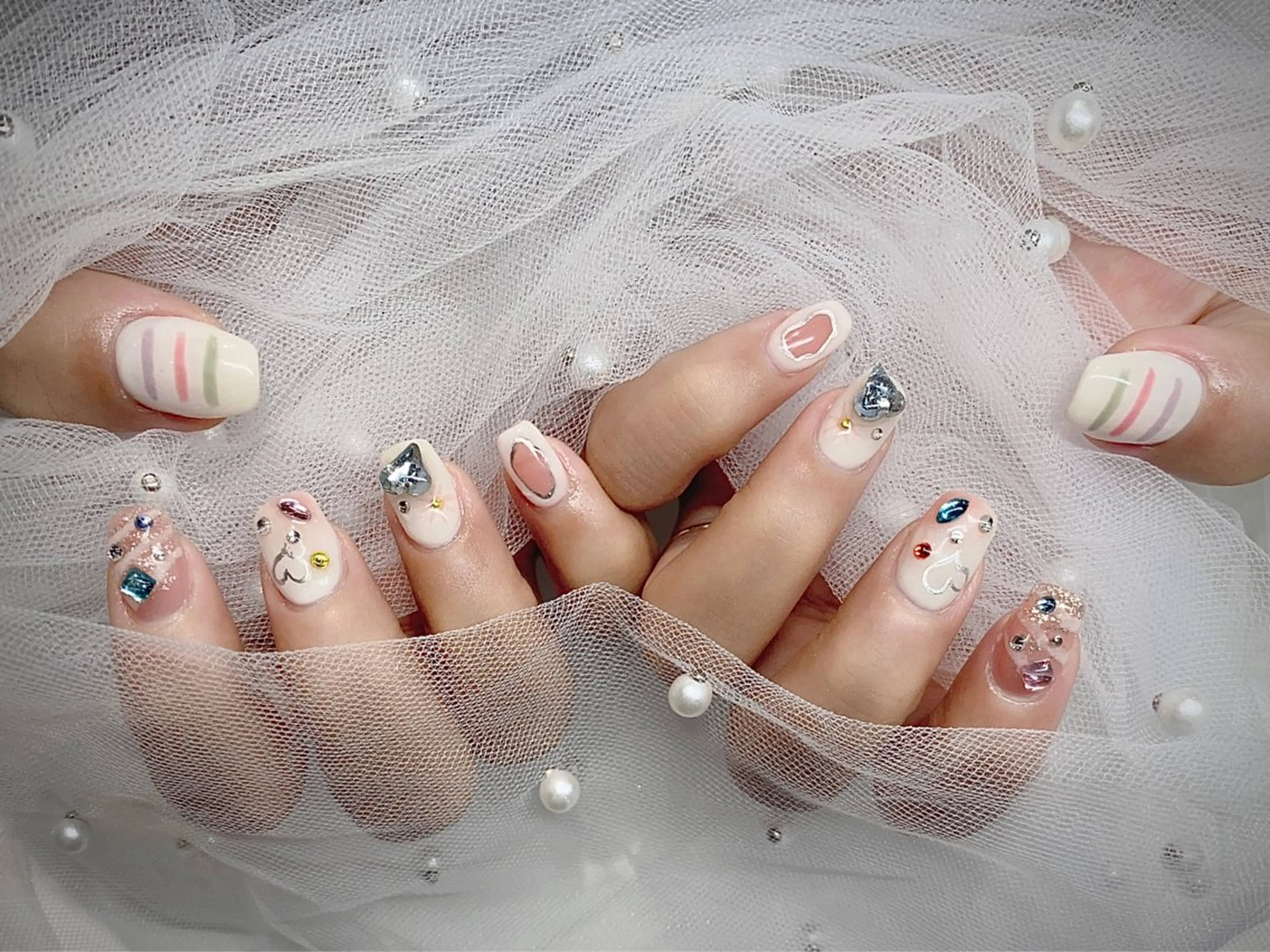 ネイル I-nailロング /ワンホン/キラキラのネイルデザイン