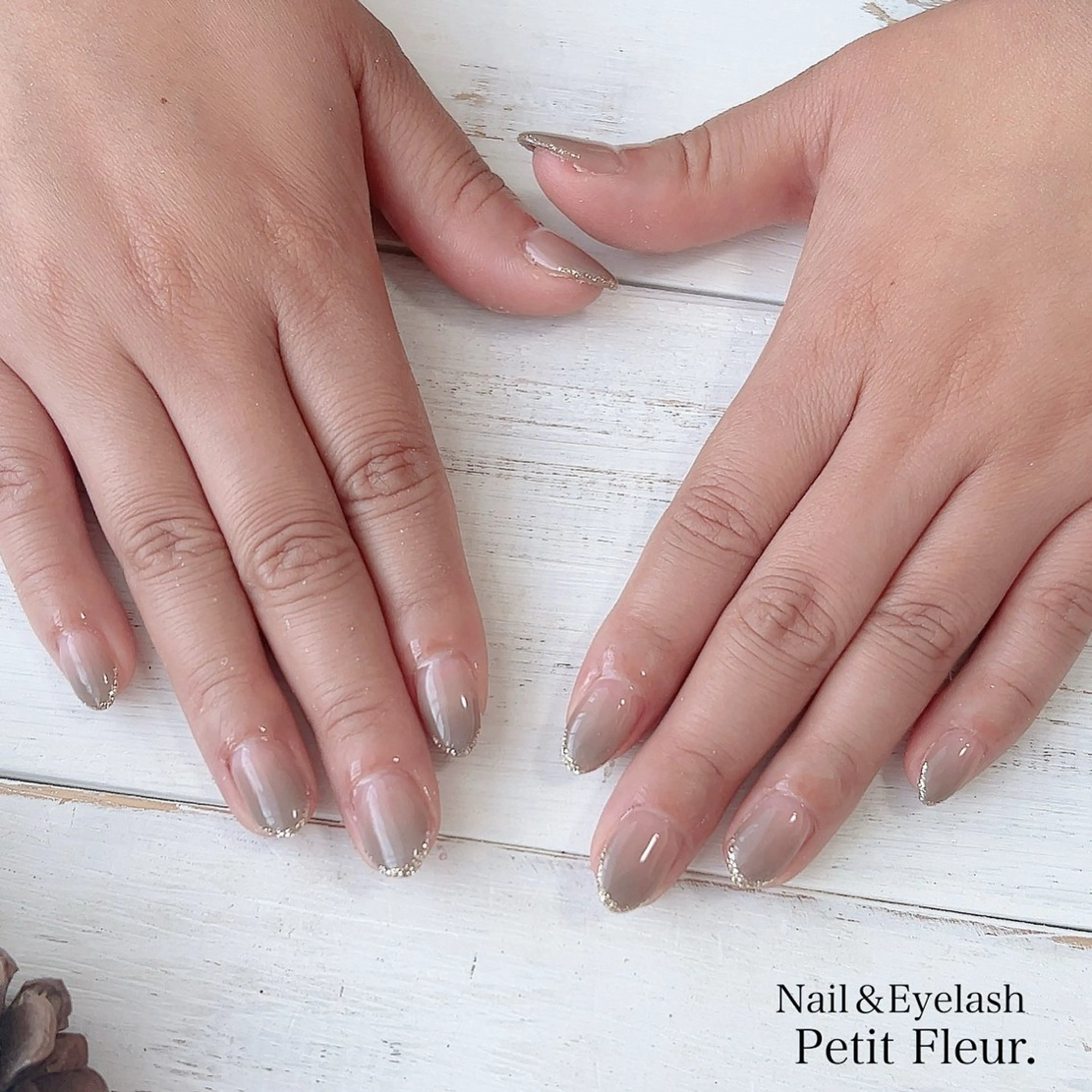 ネイル Petit Fleur所属・青柳 亜梨奈のマツエク・マツパデザイン