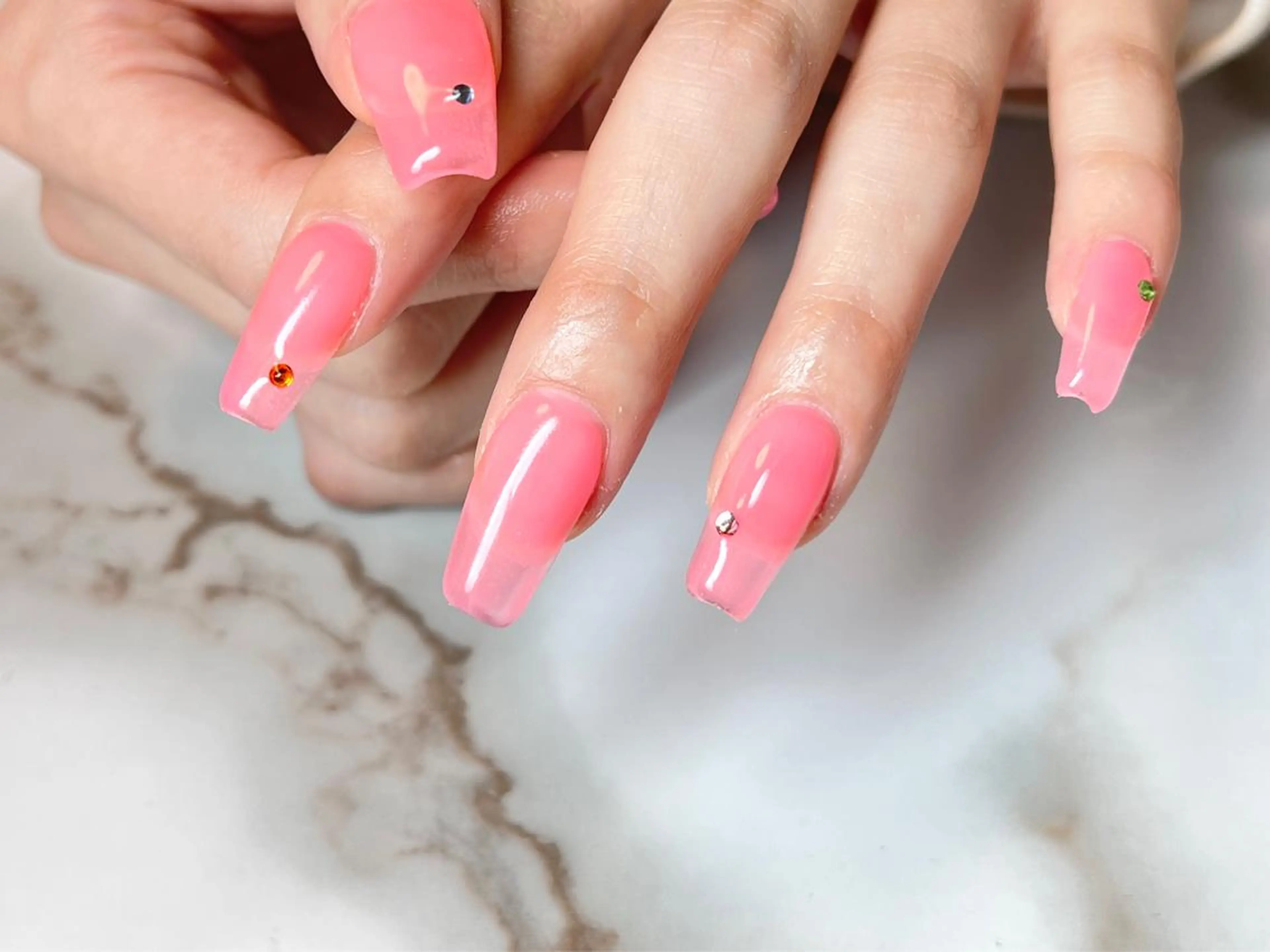 ネイル ニュアンスネイル オフィスネイル スカルプネイル ネイリスト シンのネイルデザイン