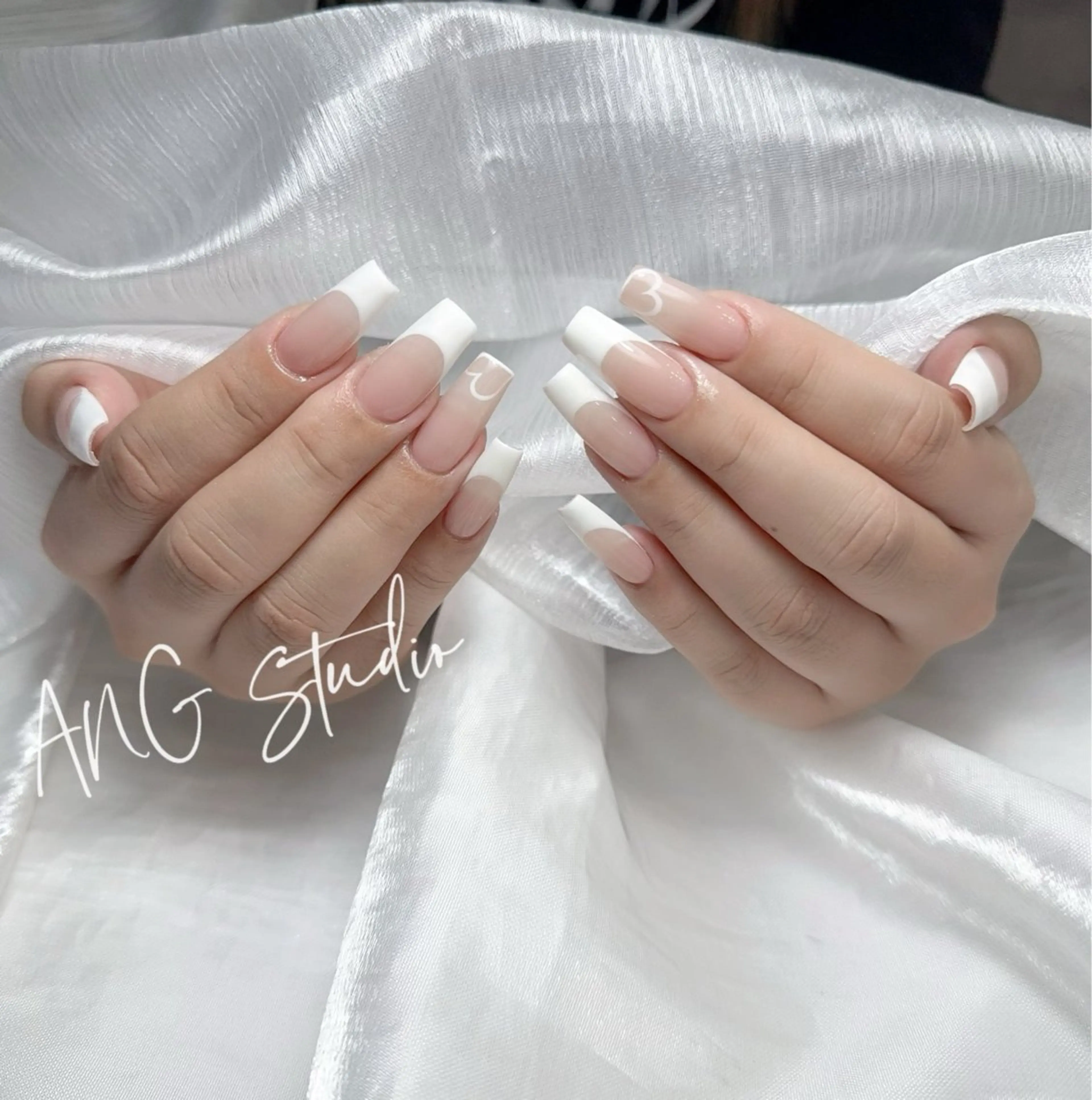ネイル ハンドネイル ハンドケア ANG Studioのネイルデザイン