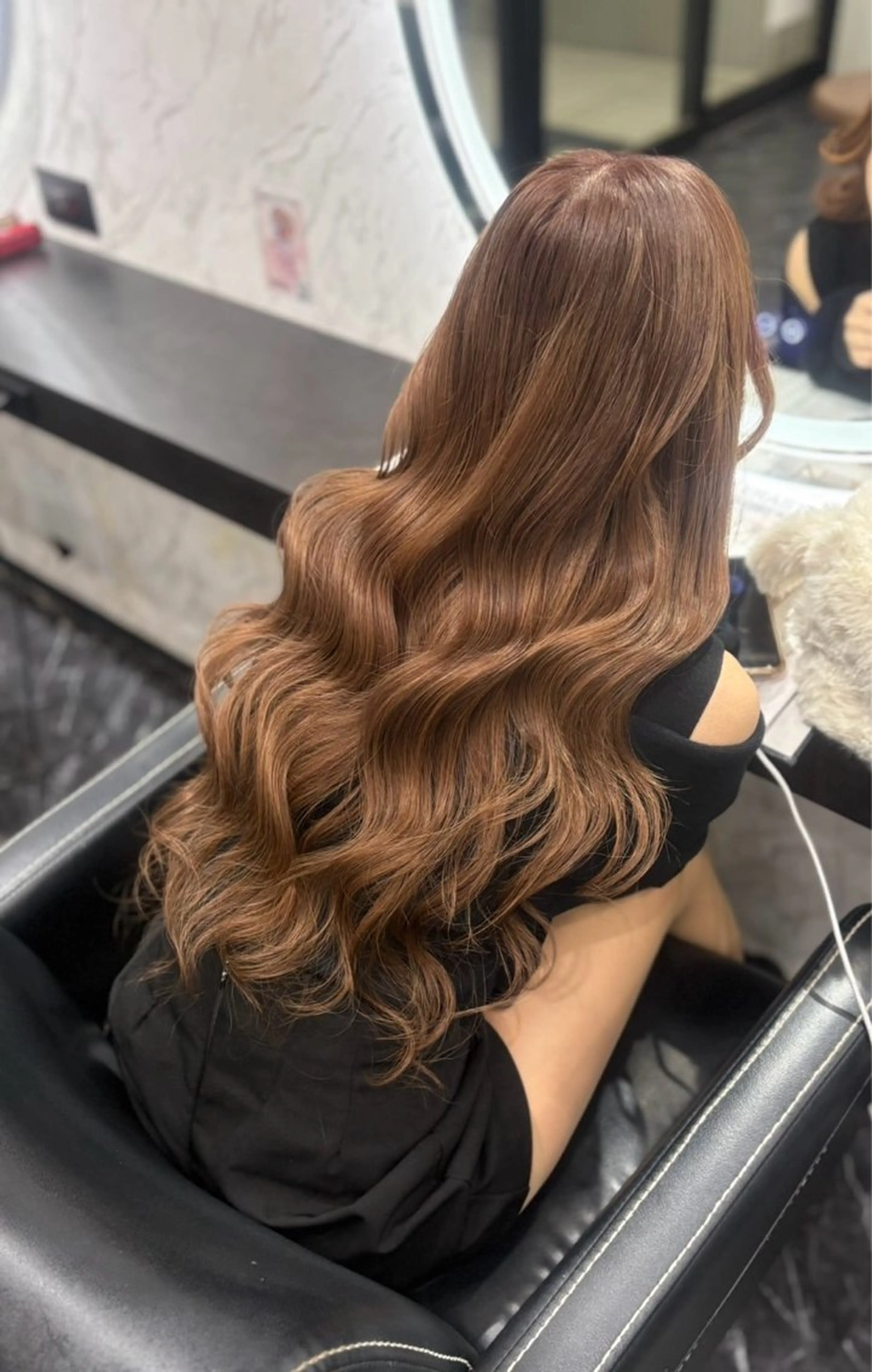 ロング カラー ヘアカラー LOHAS 優来（ユラ）のヘアスタイル