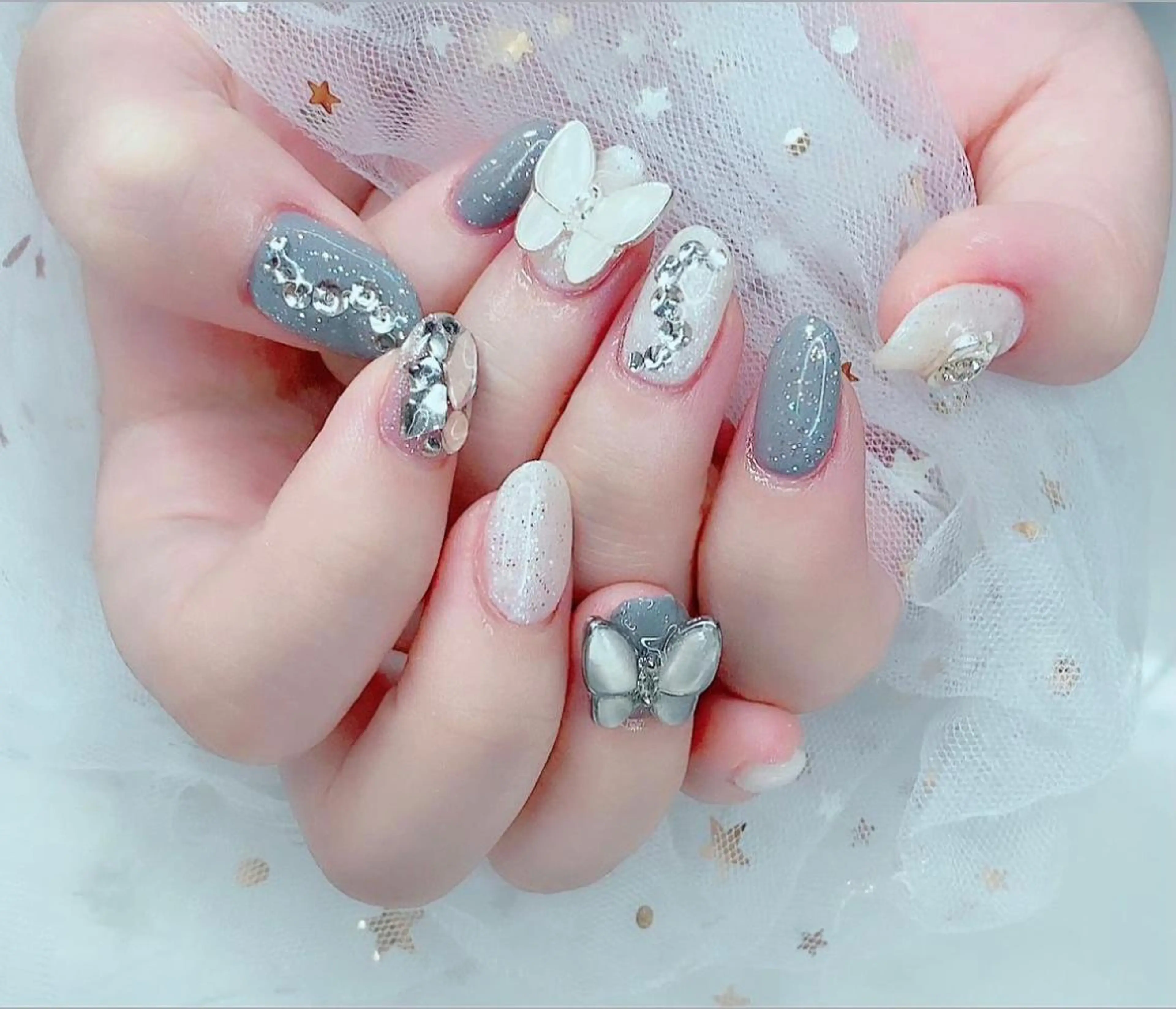 ネイル I-nailロング /ワンホン/キラキラのネイルデザイン