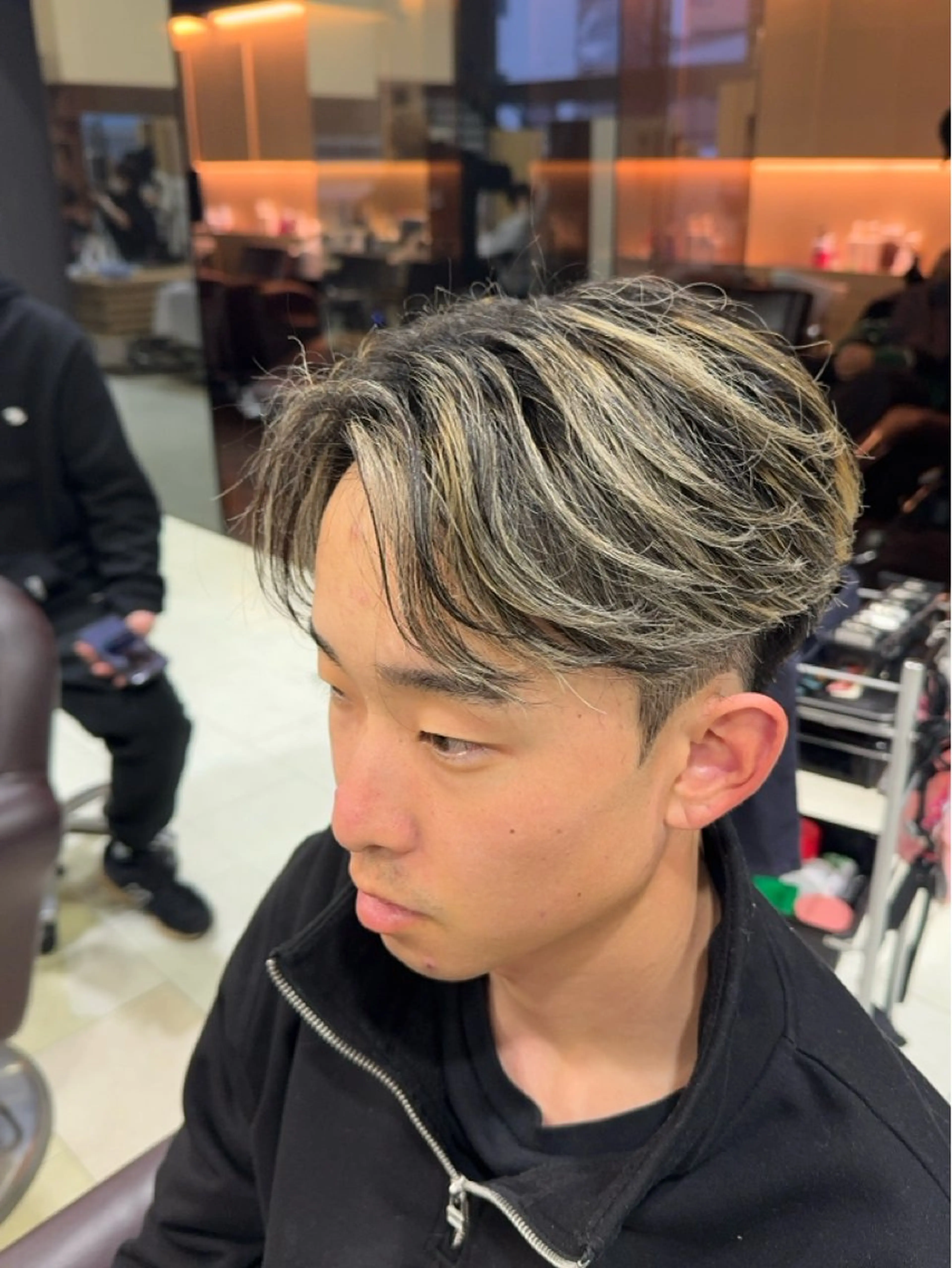 パーマ メンズ カット パーマ レイヤー/センター パート/坂本翔のヘアスタイル