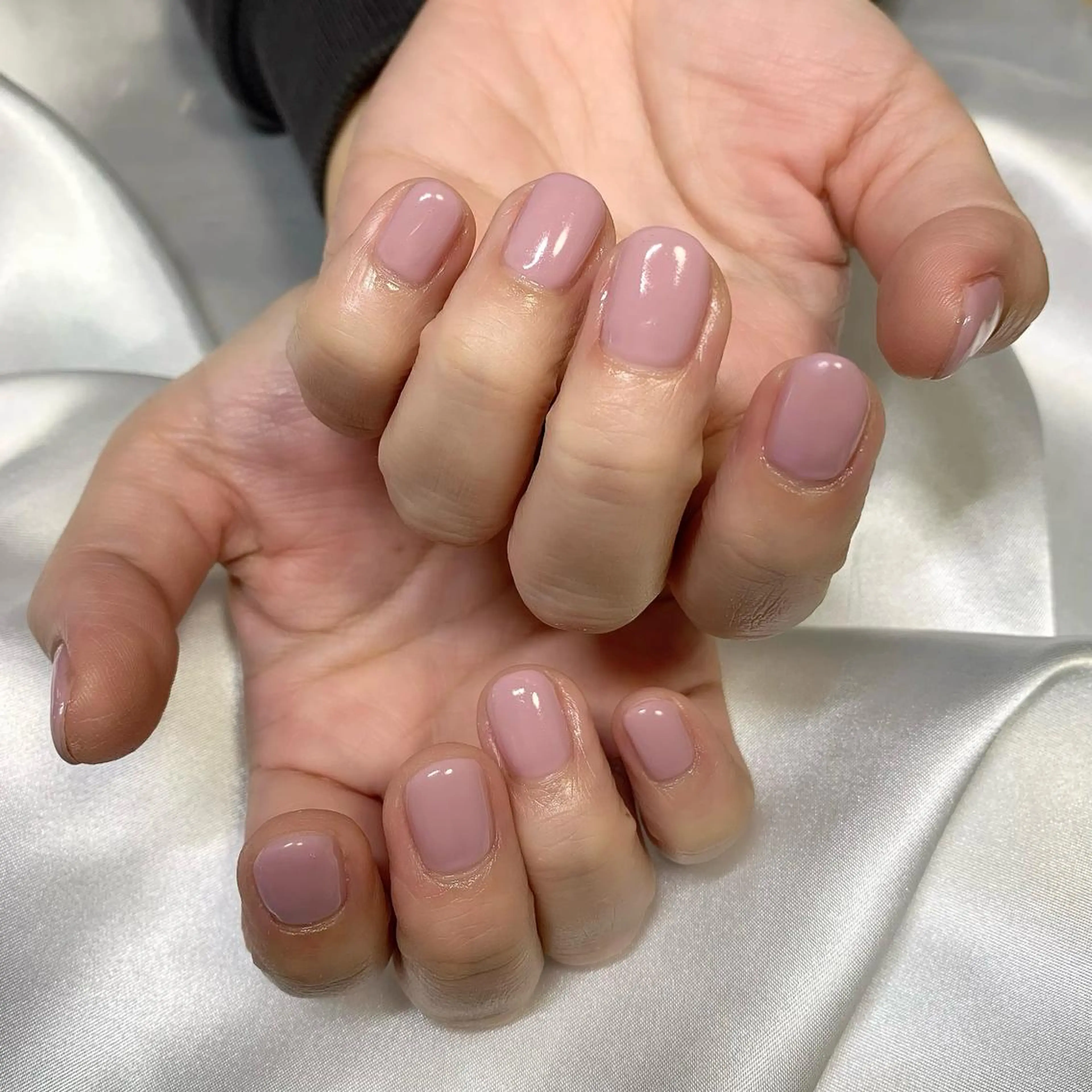 ネイル ワンカラーネイル ハンドネイル Lucid Fleur Amiのネイルデザイン