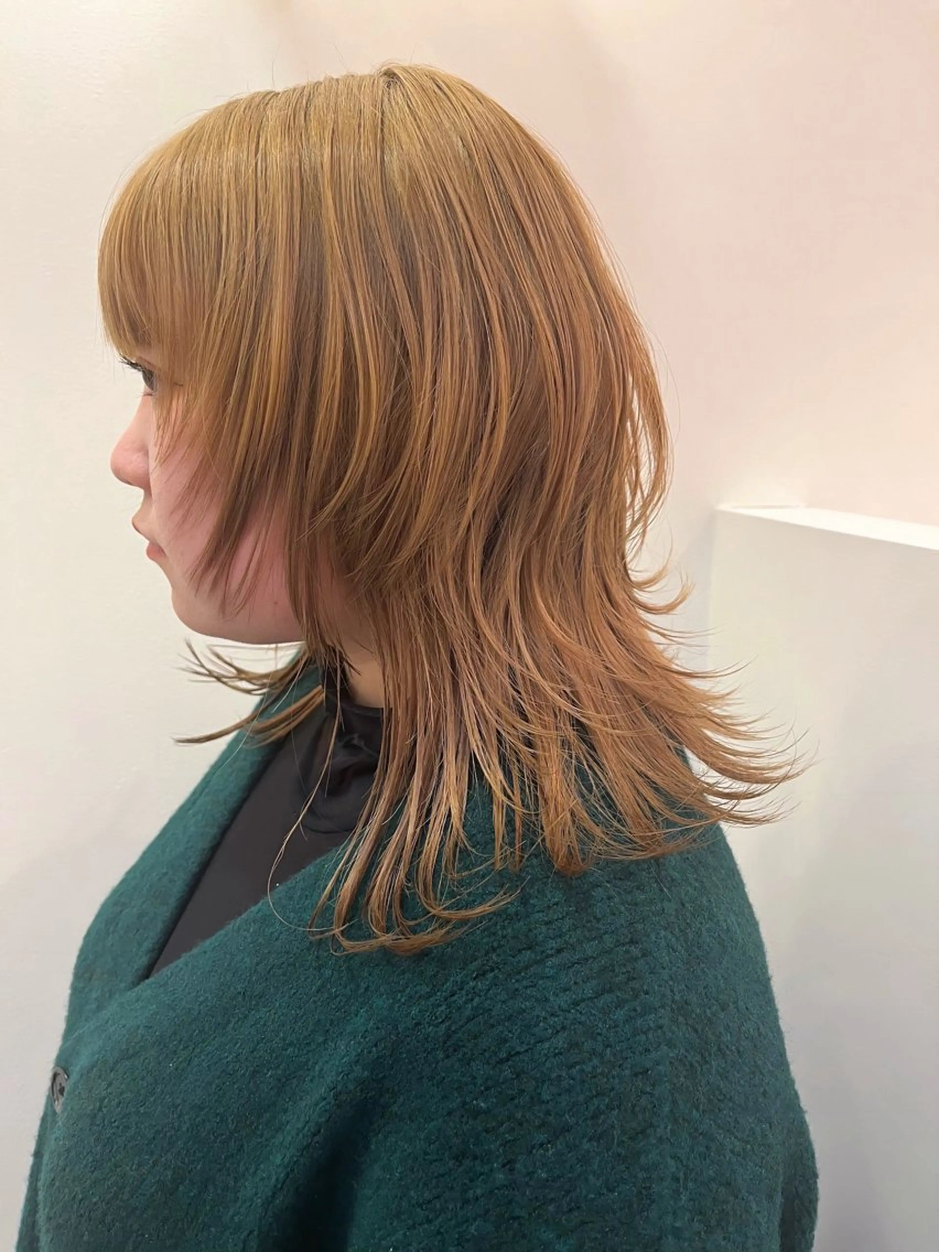 ミディアム カット ヘアカラー トリートメント 尾崎隼大 レイヤー/ウルフのヘアスタイル