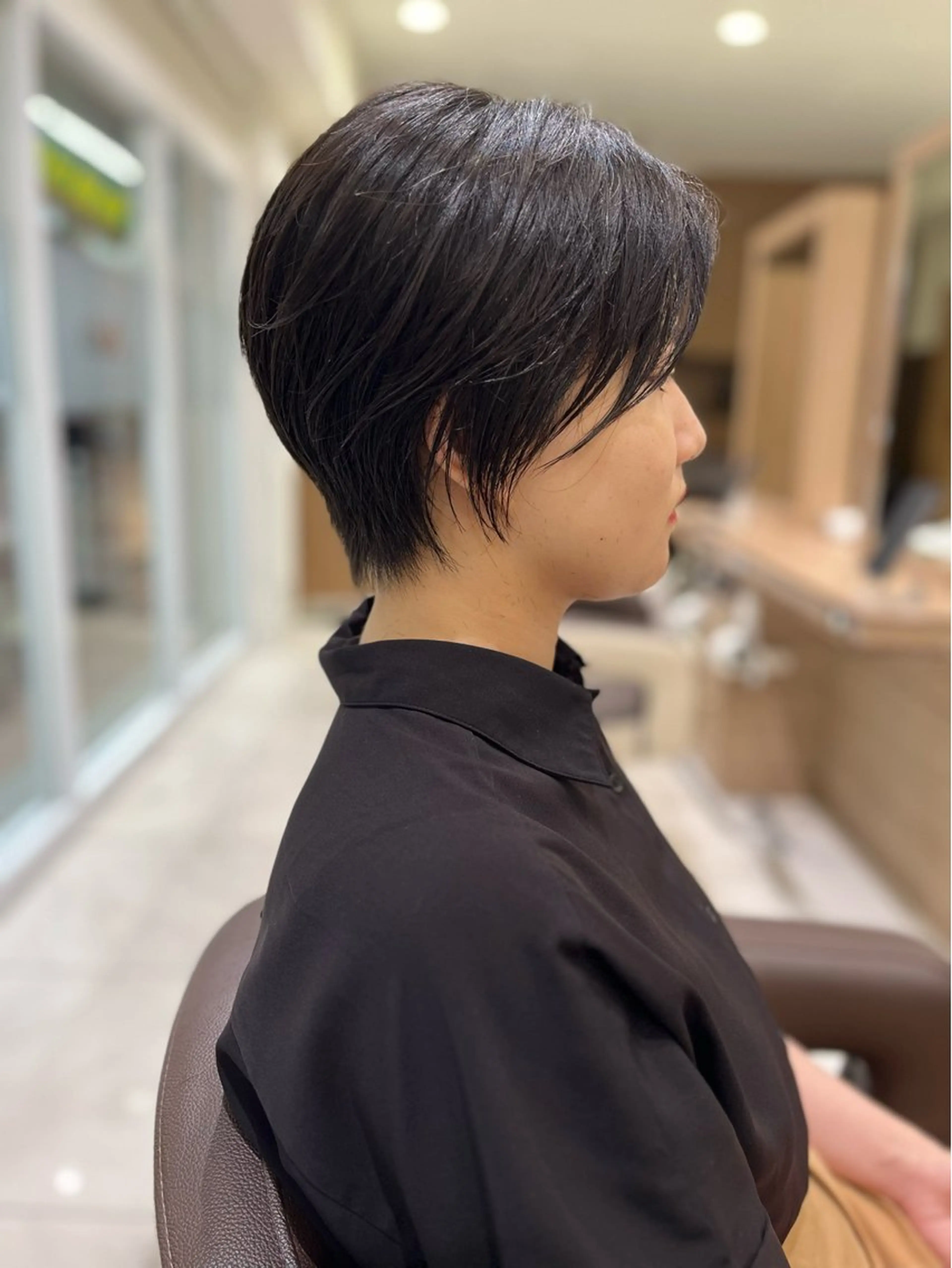 ショート 中村/韓国風レイヤー 縮毛矯正、ハイライトのヘアスタイル