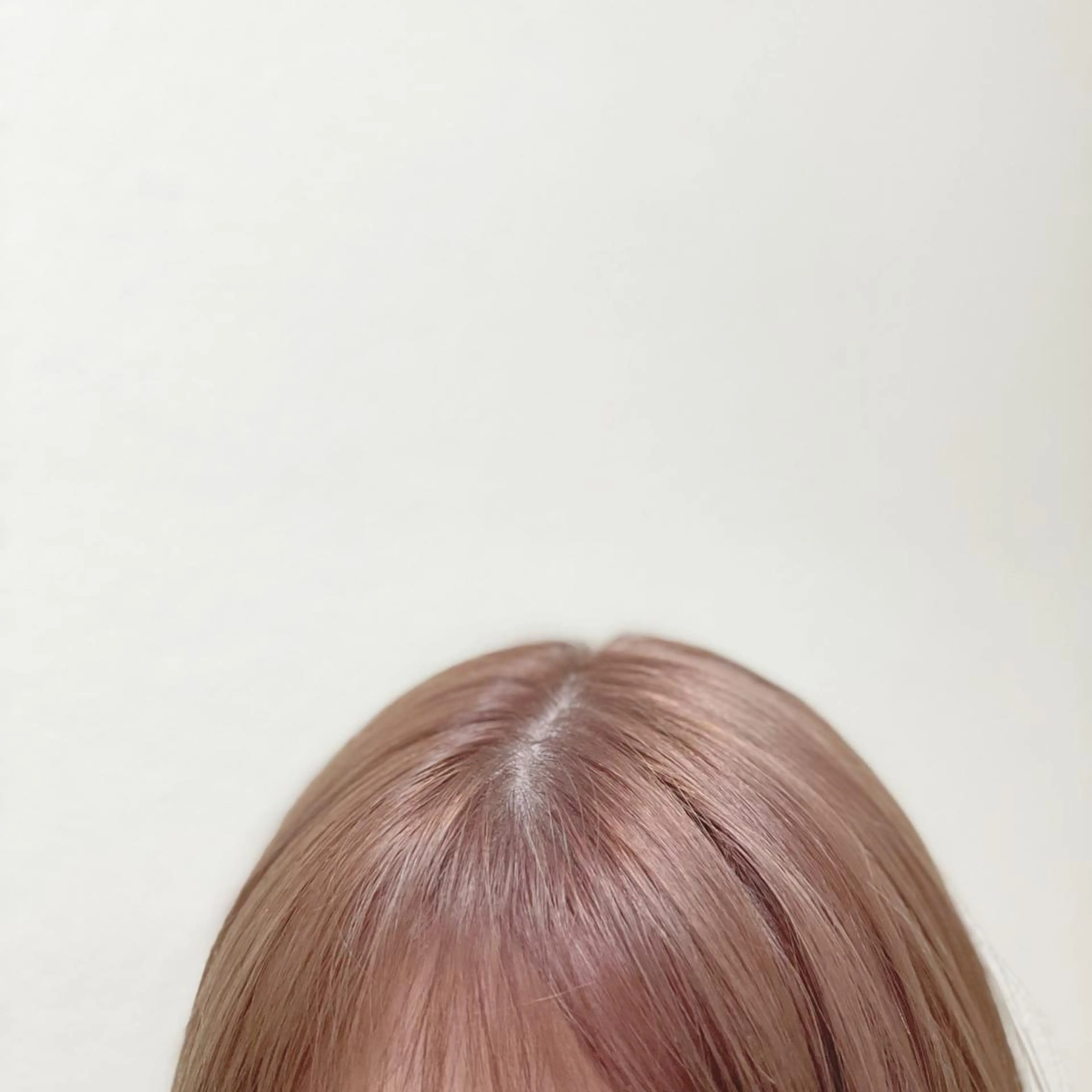 ミディアム カラー パーマ ヘアアレンジ メンズ キッズ ネイル マツエク・マツパ メンズブリーチ メンズハイライト メンズインナーカラー メンズ韓国風 アディクシーカラー ヘアカラー トリートメント ヘアセット 切りっぱなしヘアボブ ミディアムヘアRYOのヘアスタイル