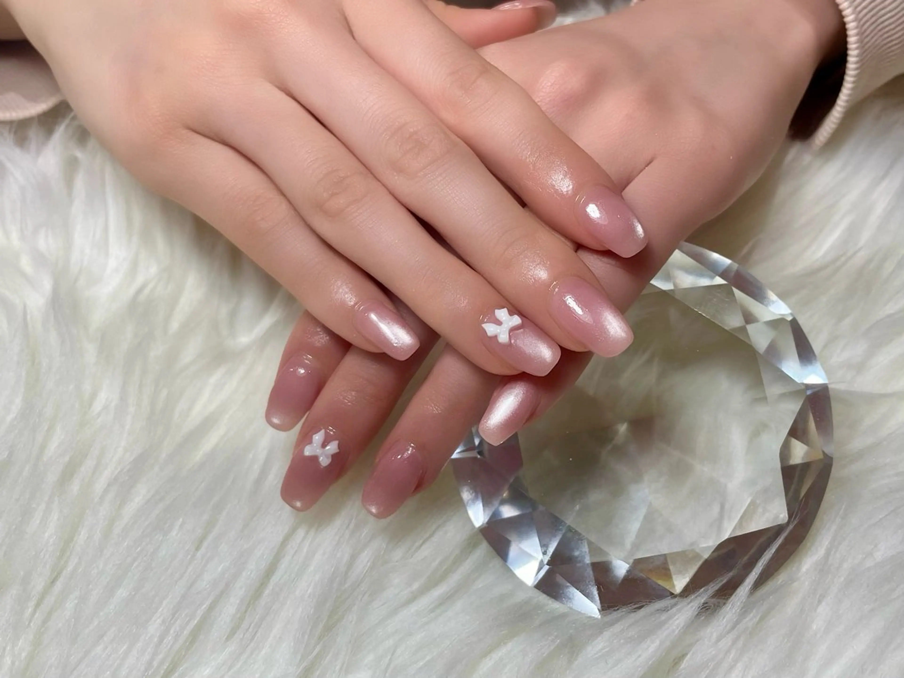 ネイル WHITE NAIL 宝塚所属・中田 未優のネイルデザイン