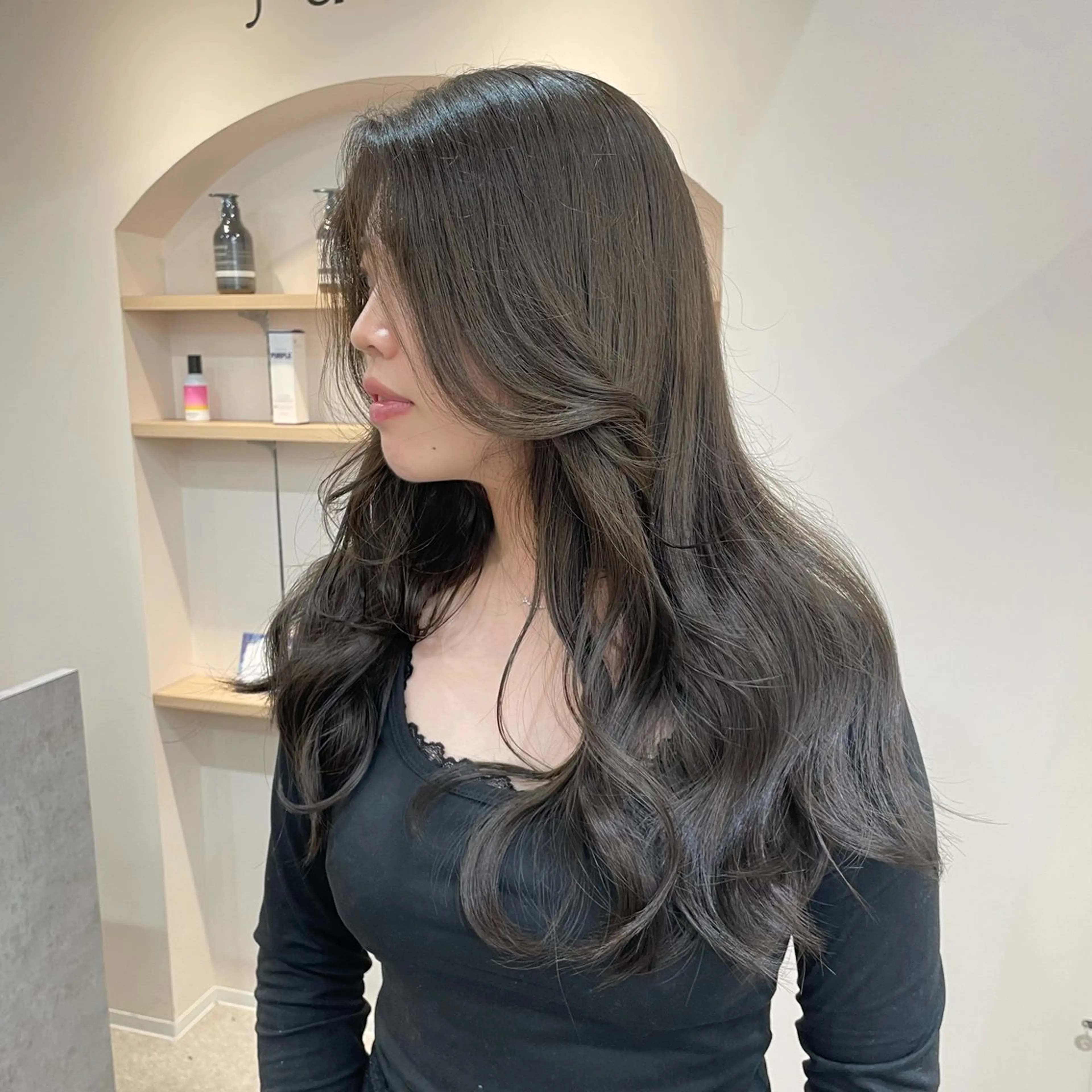 ロング カラー ヘアカラー トリートメント REINA ISHIDOのヘアスタイル