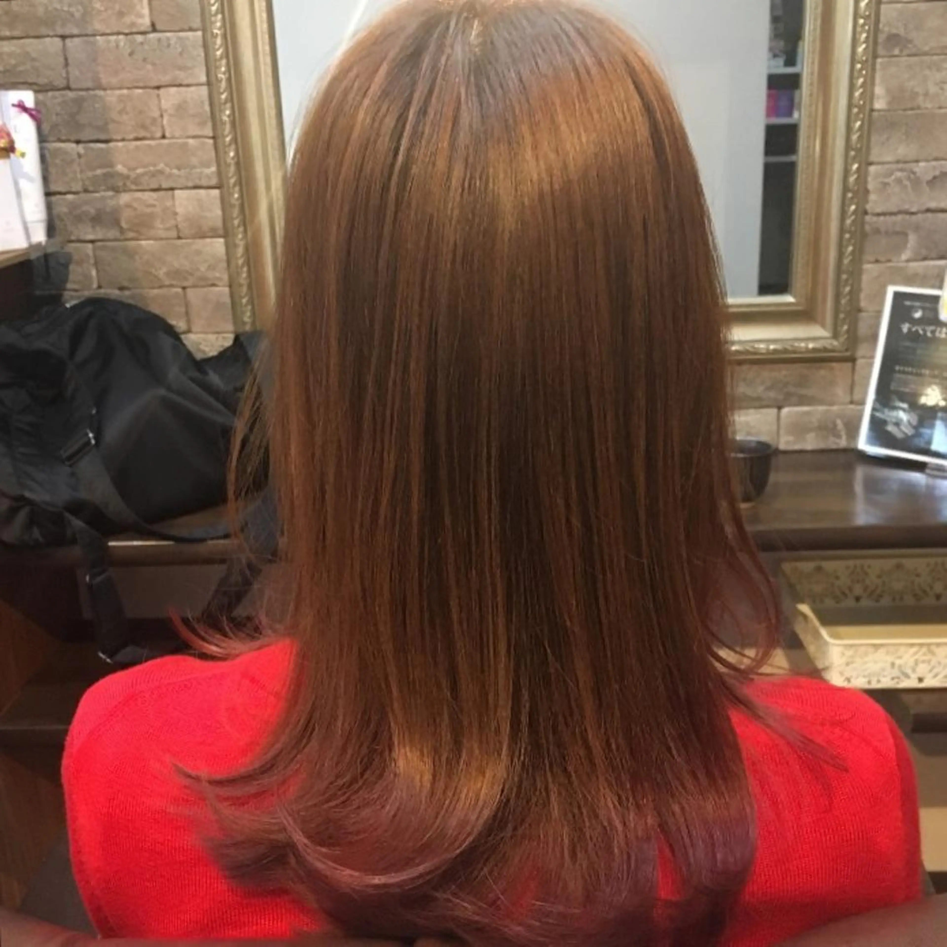 ミディアム カラー カット ヘアカラー トリートメント ヘッドスパ 美髪 カラーリストのヘアスタイル