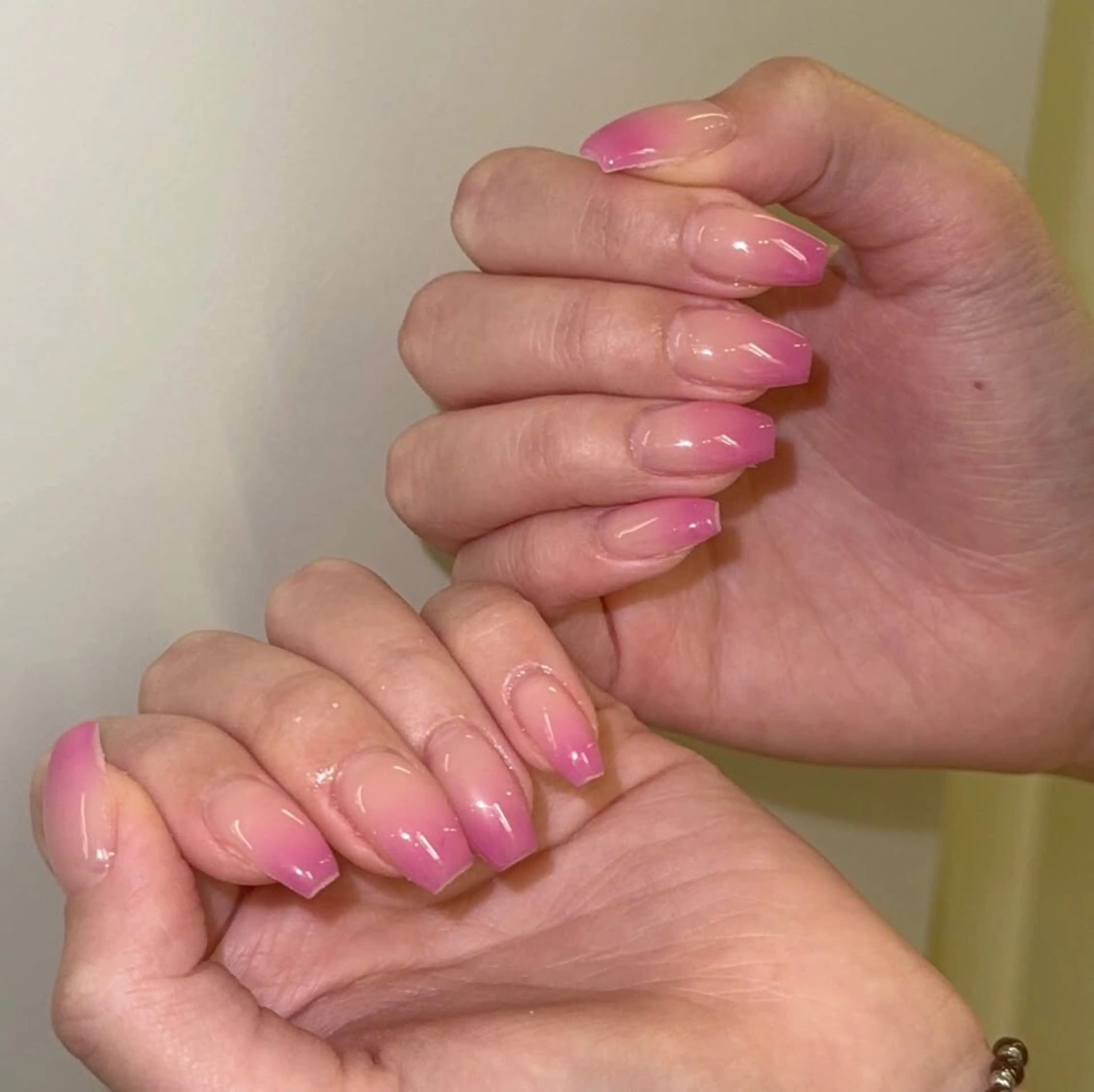 ネイル グラデーション ラメ(グリッター) マグネットネイル ミラーネイル ニュアンスネイル ハンドネイル Lumi de nailsのネイルデザイン