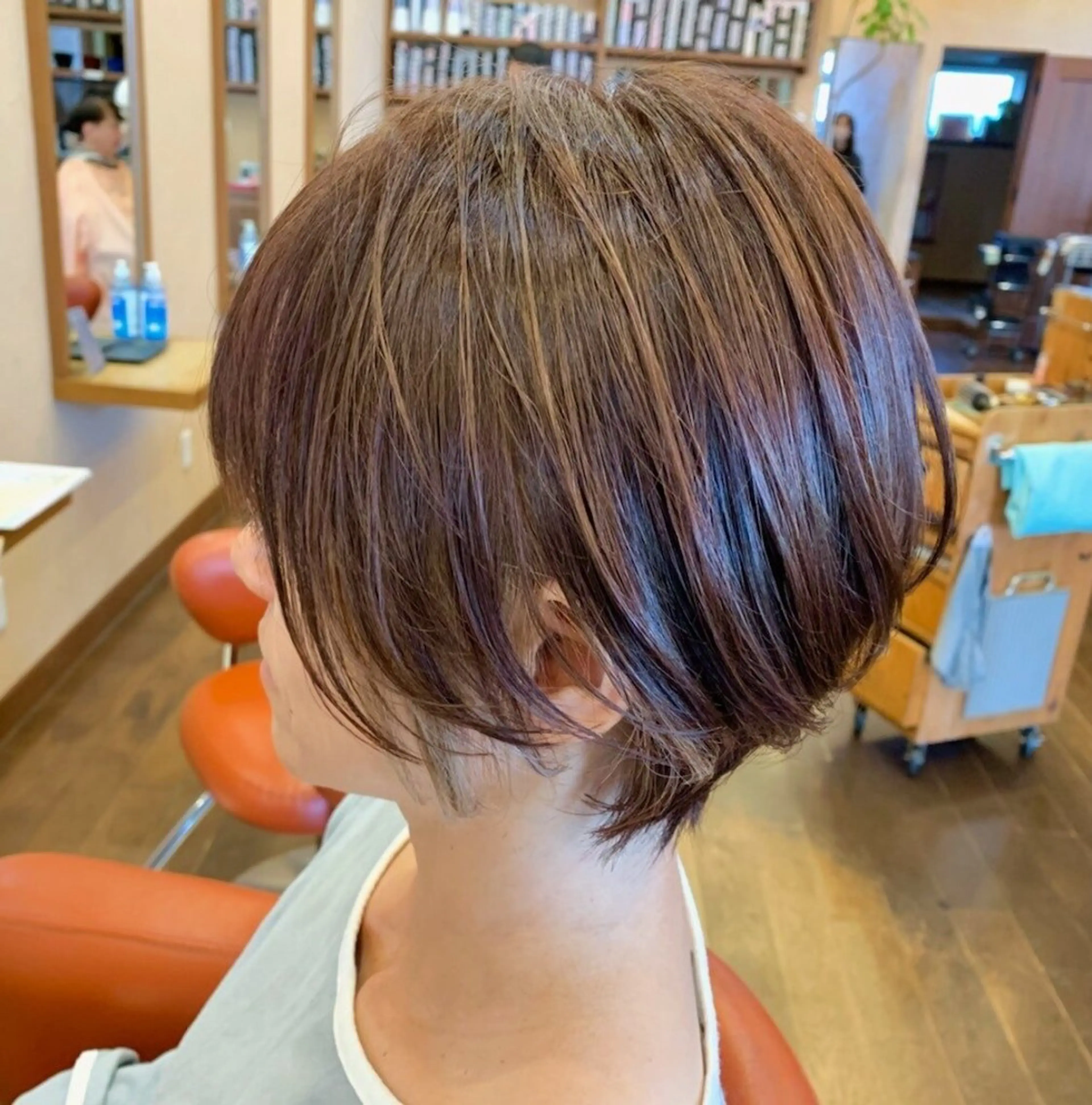 ショート カット ヘアカラー 鶴田 拓也のヘアスタイル