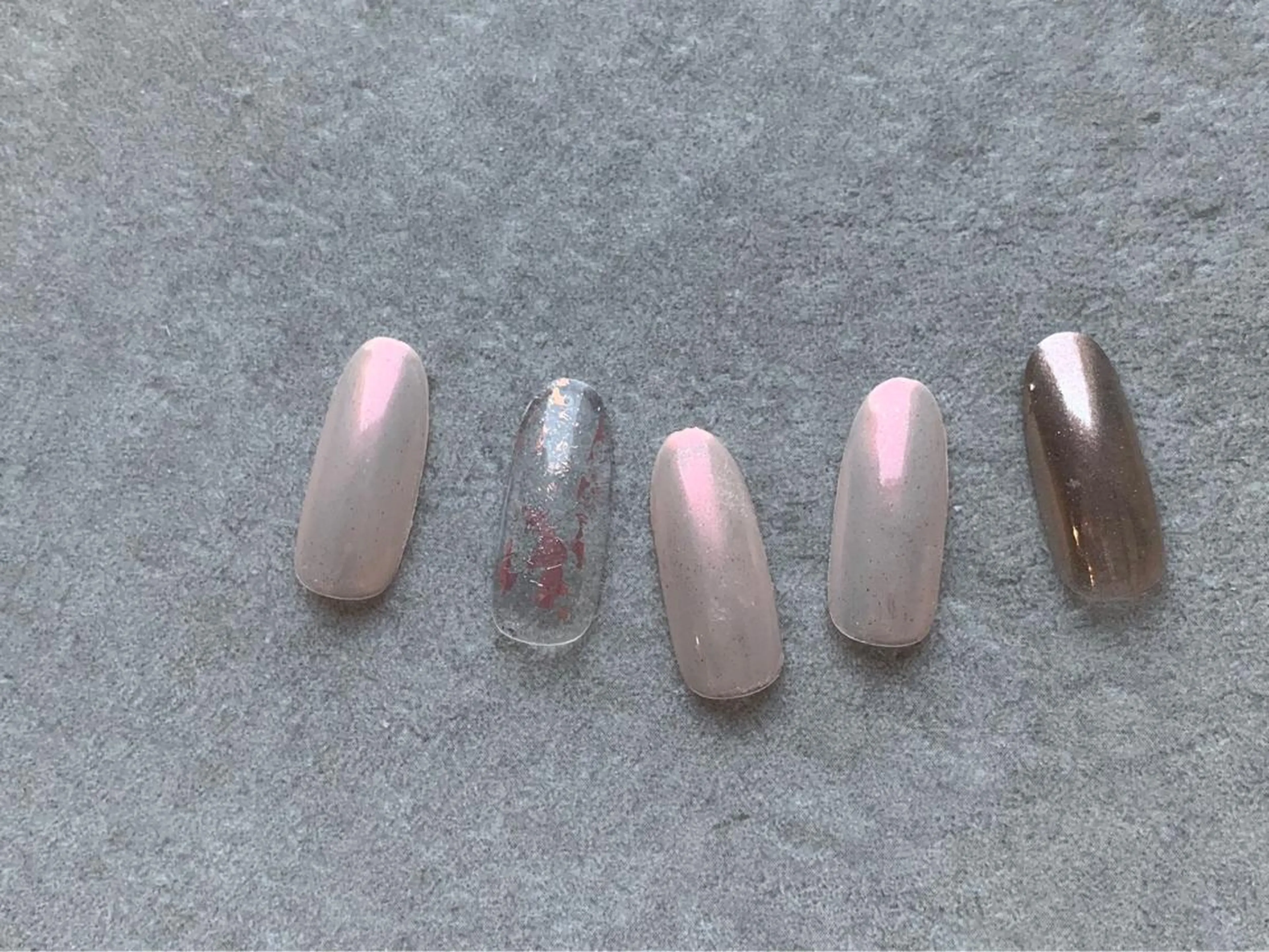 ネイル 友田 晴香のネイルデザイン