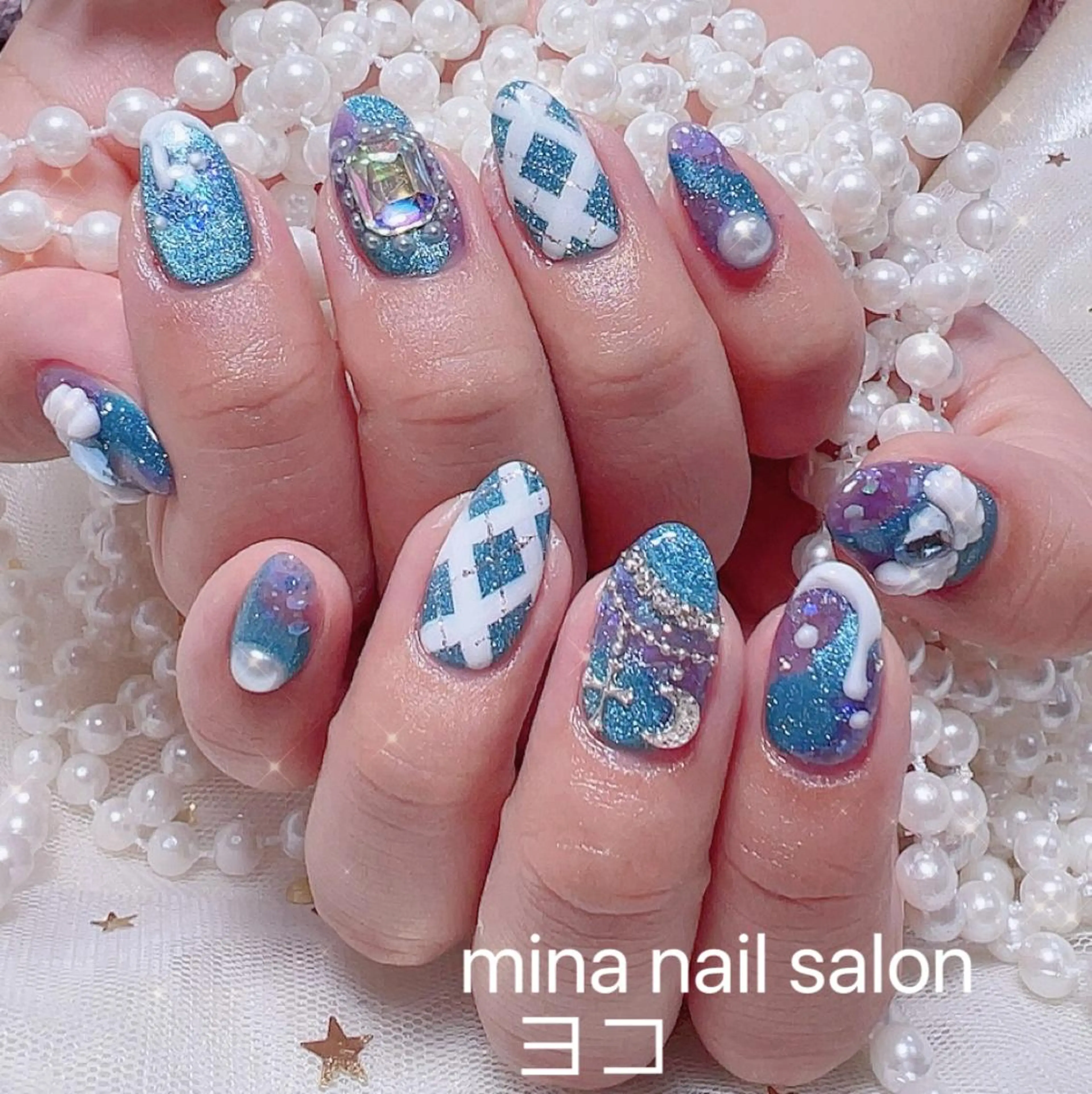 ネイル queens nailsalonのネイルデザイン