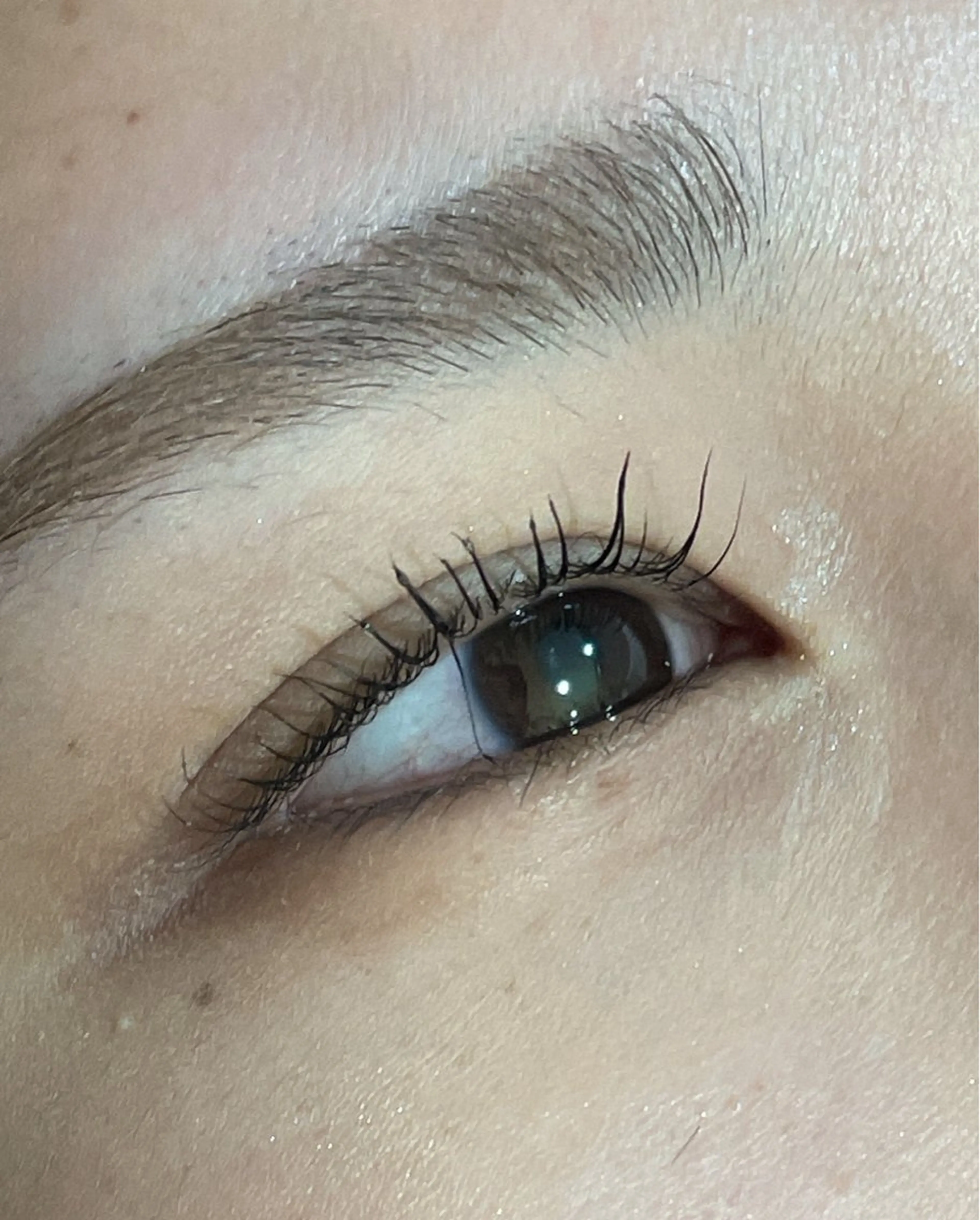 マツエク・マツパ 井上 真里奈のヘアスタイル