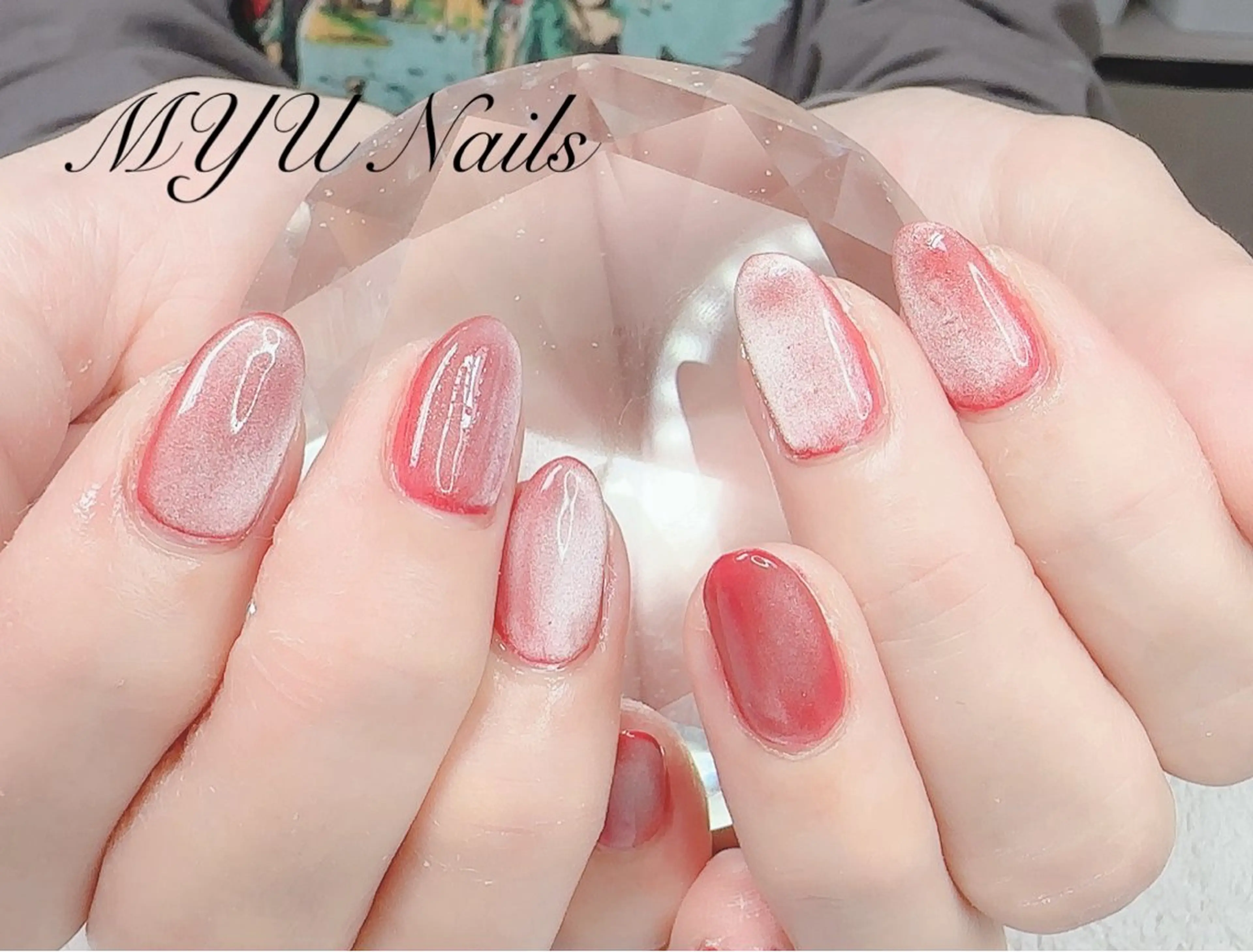 ネイル ジェルネイル マグネットネイル 持ち込み パラジェル ニュアンスネイル🌈 MYU Nailsのネイルデザイン