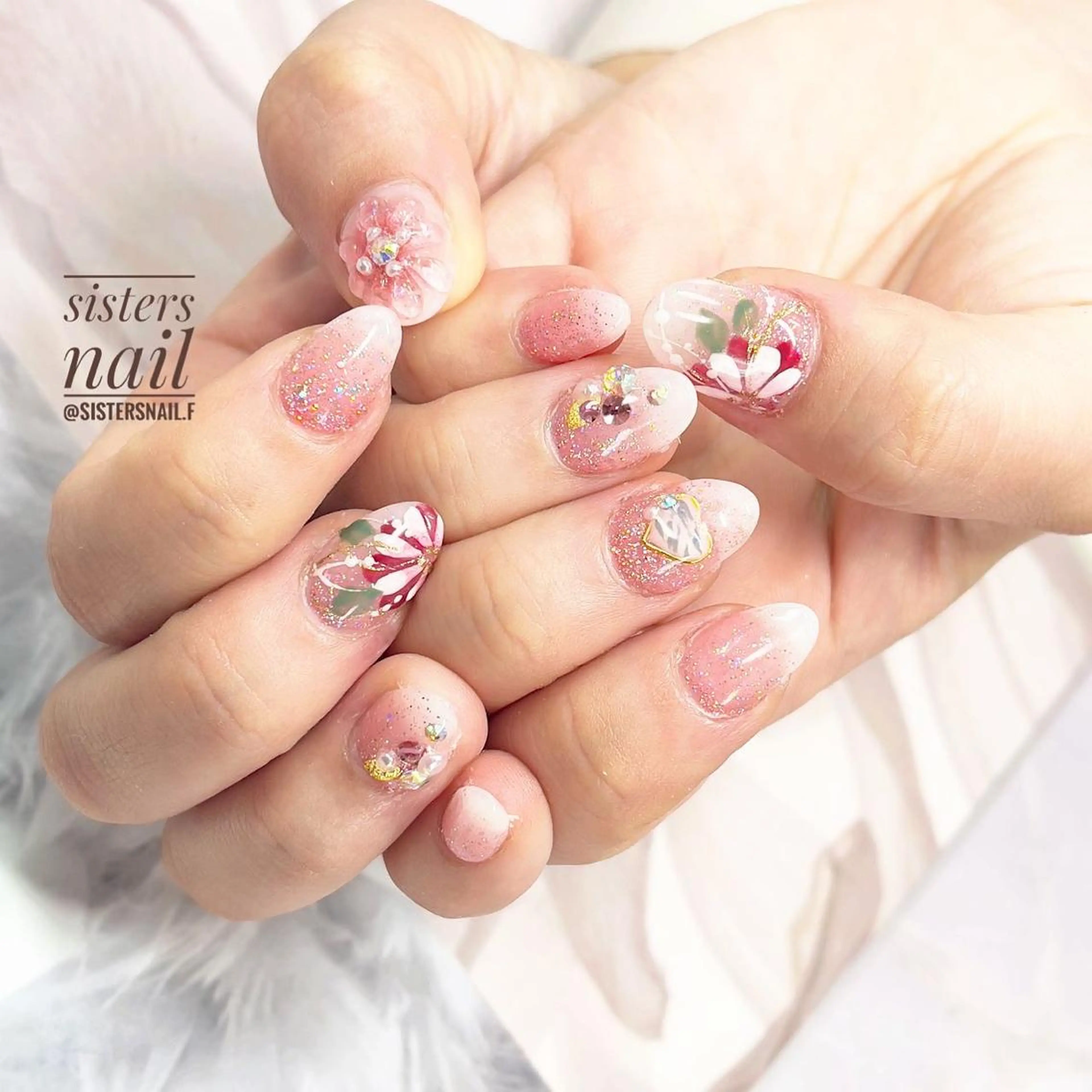 ネイル アートネイル 成人式 フラワーネイル キラキラネイル オフィスネイル sisters nail.fのネイルデザイン