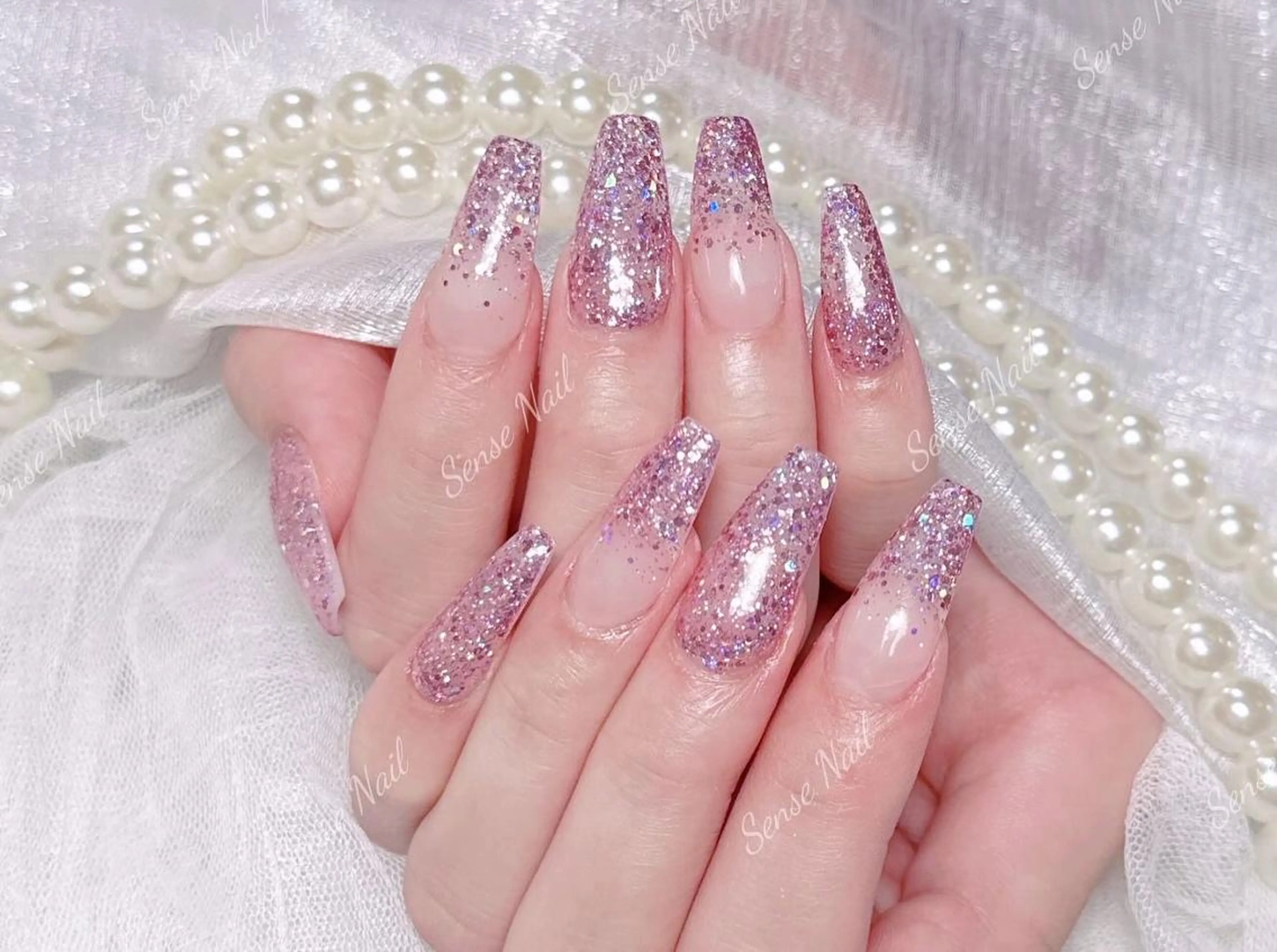 ネイル ハンドネイル ハンドケア Queening 🦋のネイルデザイン